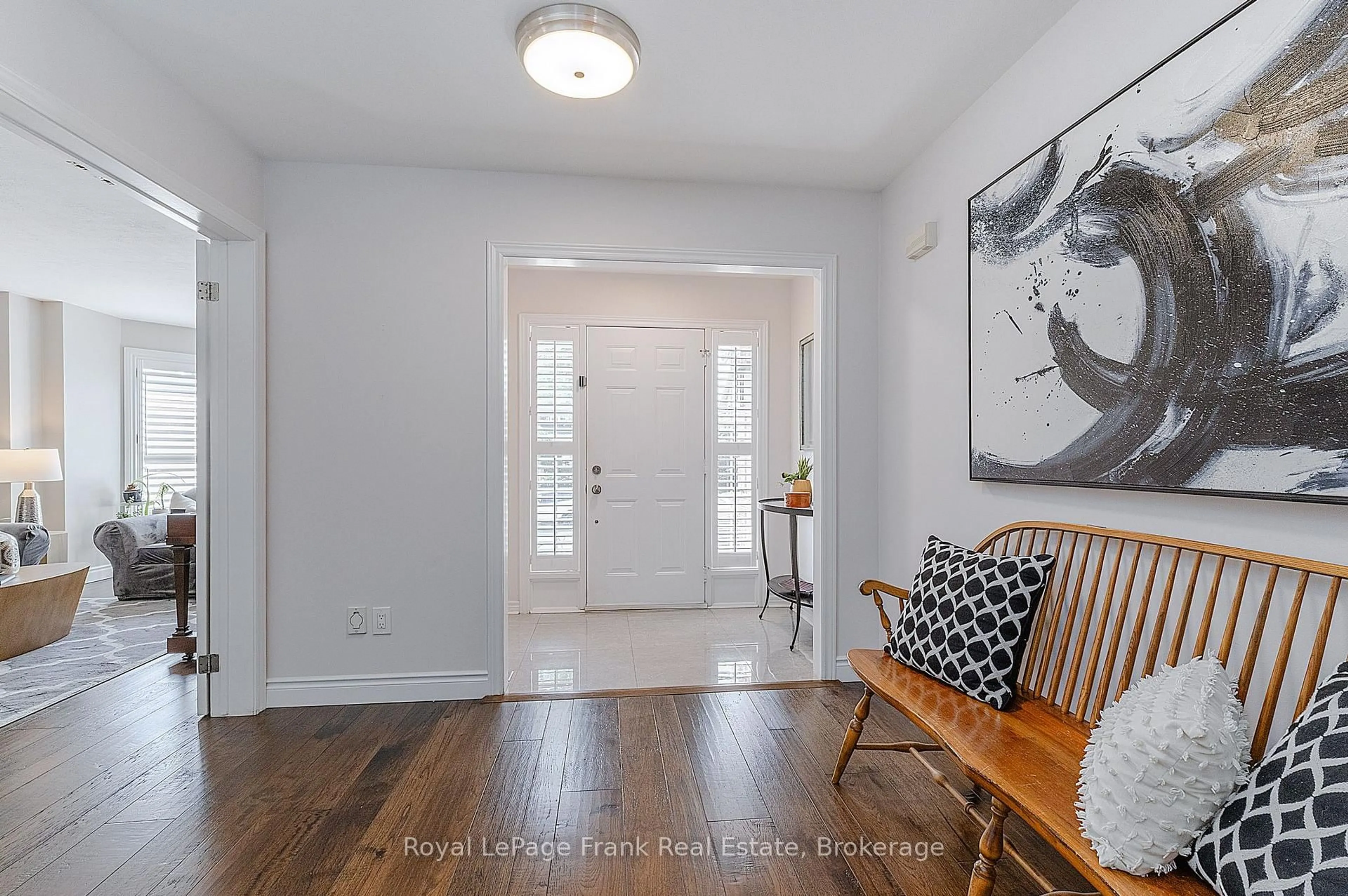 Indoor entryway for 10 Cork Dr, Whitby Ontario L1R 2C7
