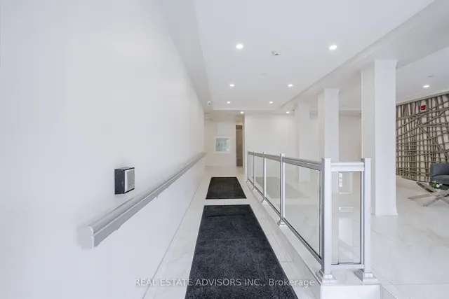 65 Shipway Ave #203, Clarington 5