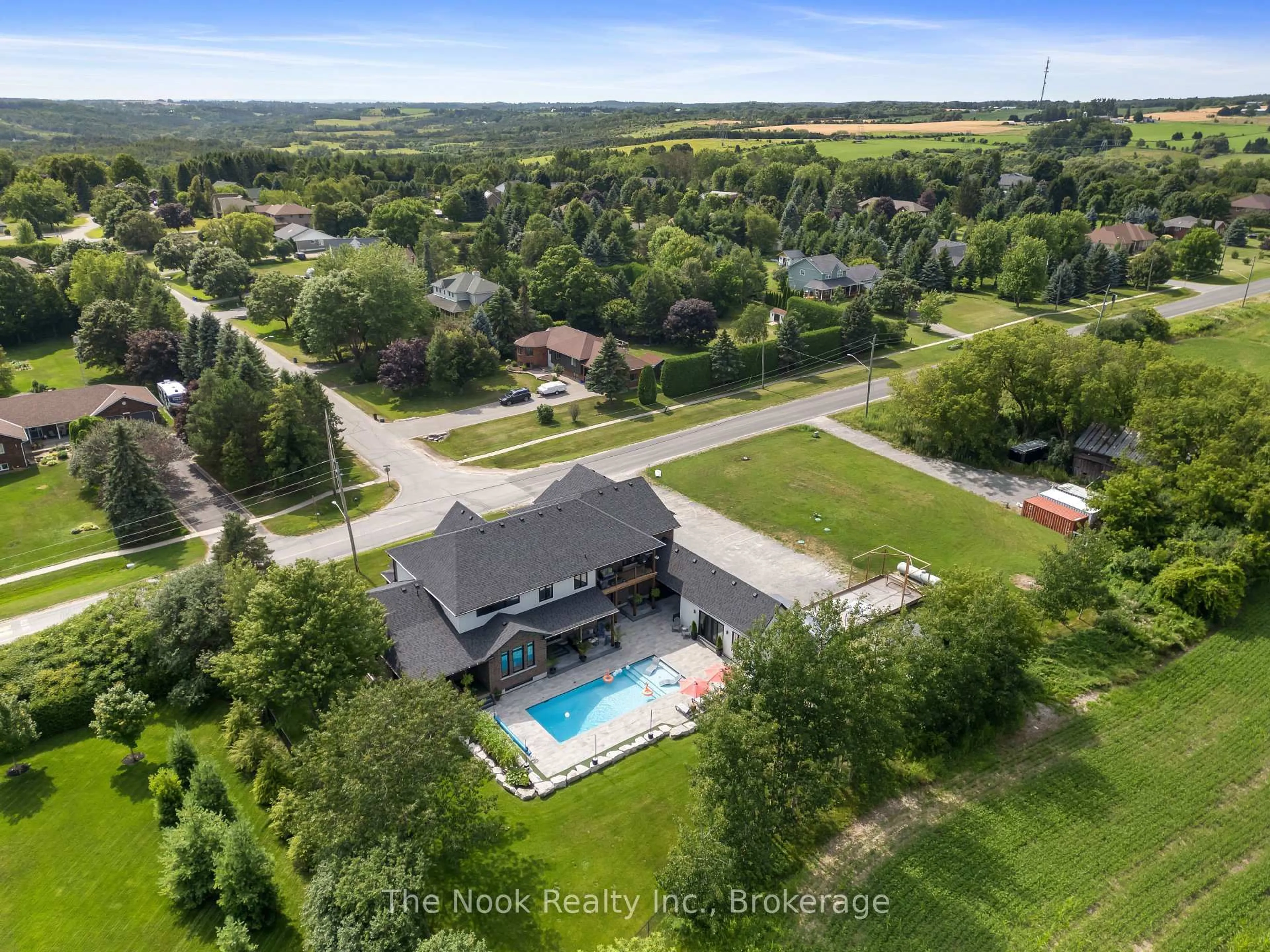 A pic from outside/outdoor area/front of a property/back of a property/a pic from drone, water/lake/river/ocean view for 8287 Old Scugog Rd, Clarington Ontario L0B 1J0