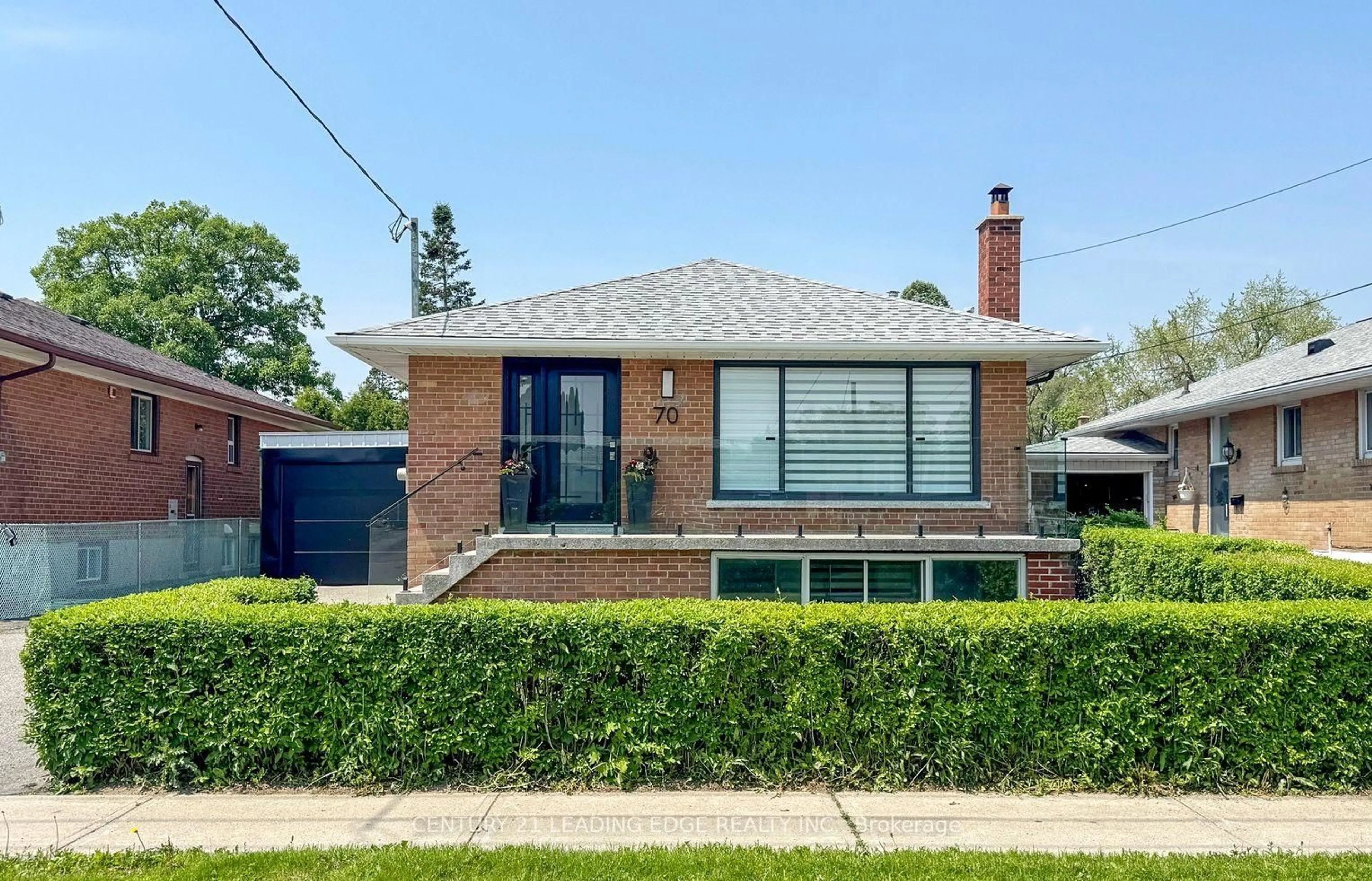 Home with brick exterior material, street for 70 Wexford Blvd, Toronto Ontario M1R 1L3