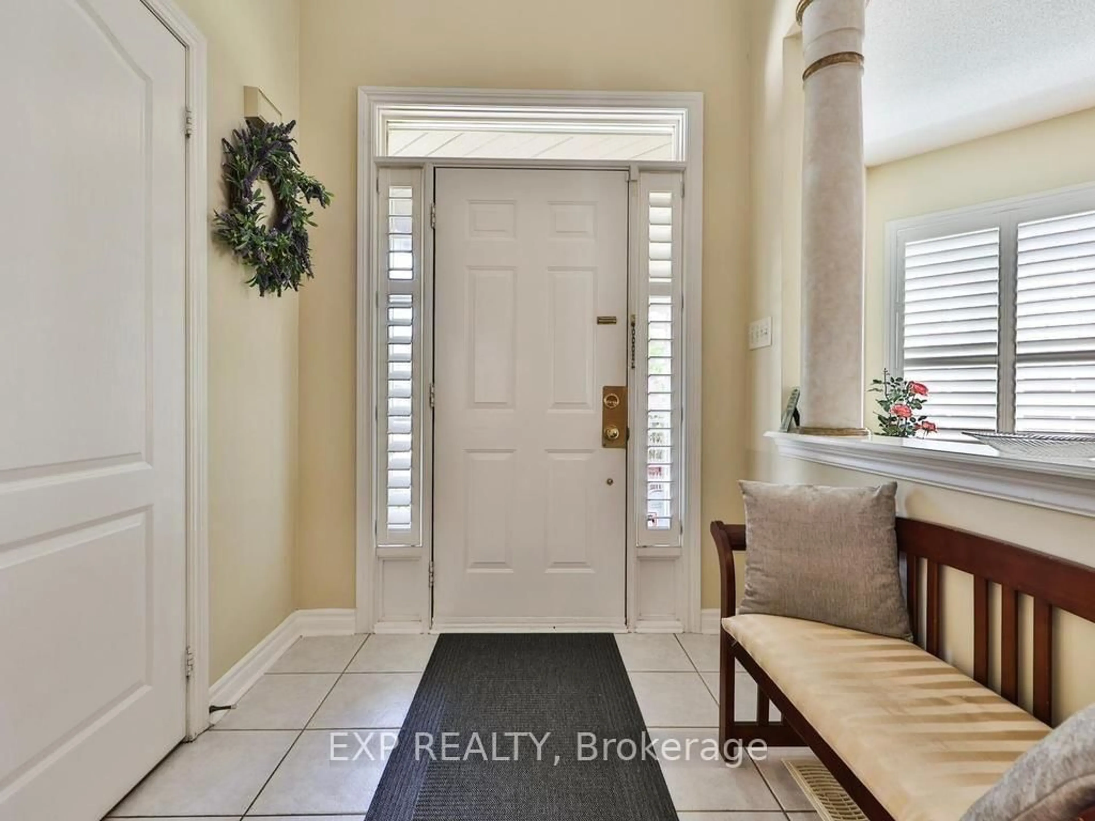 Indoor entryway for 48 Stonebridge Blvd, Toronto Ontario M1W 4A7