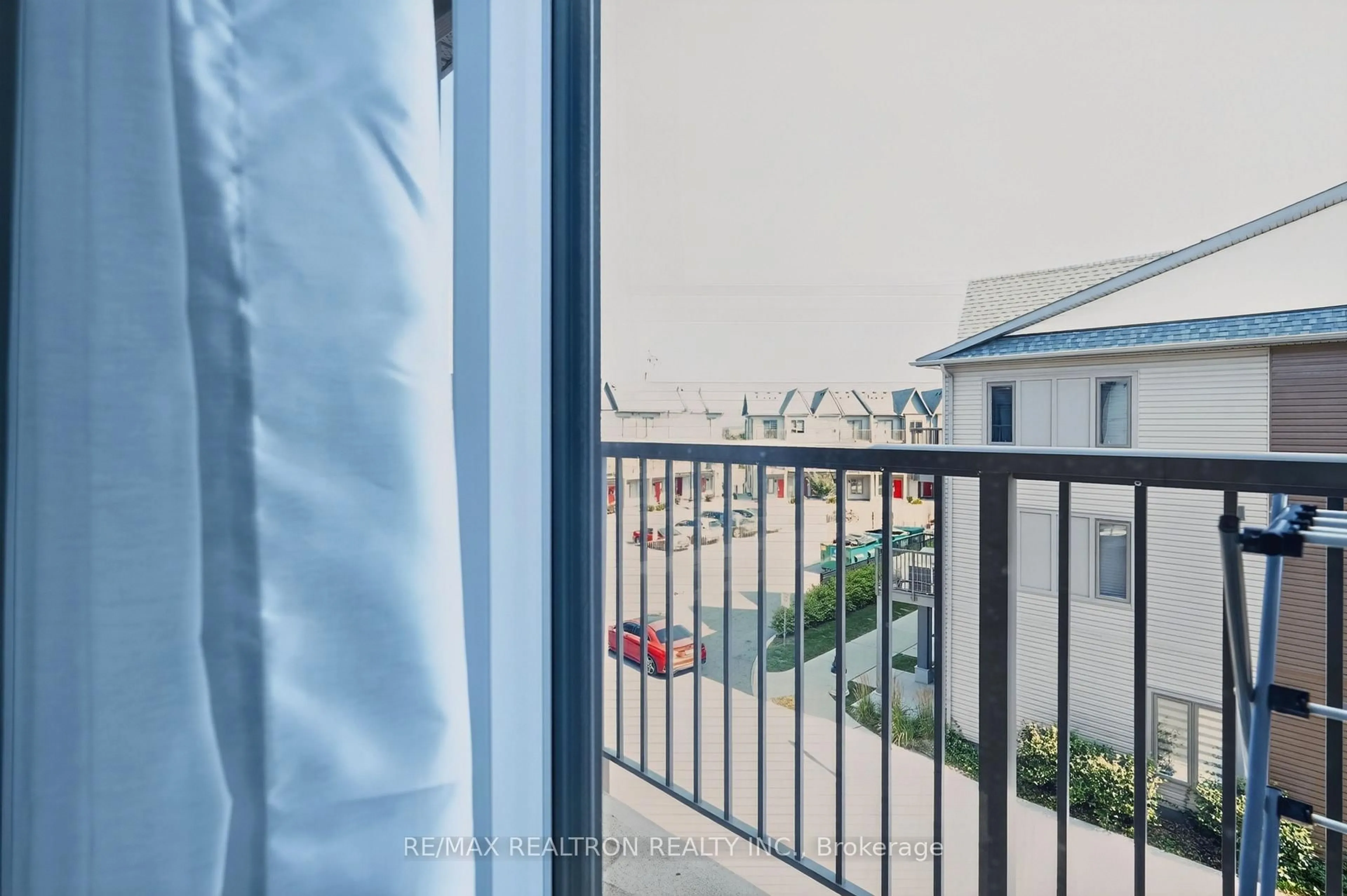 Balcony in the apartment, city buildings view from balcony for 2635 William Jackson Dr #1010, Pickering Ontario L1X 0L2