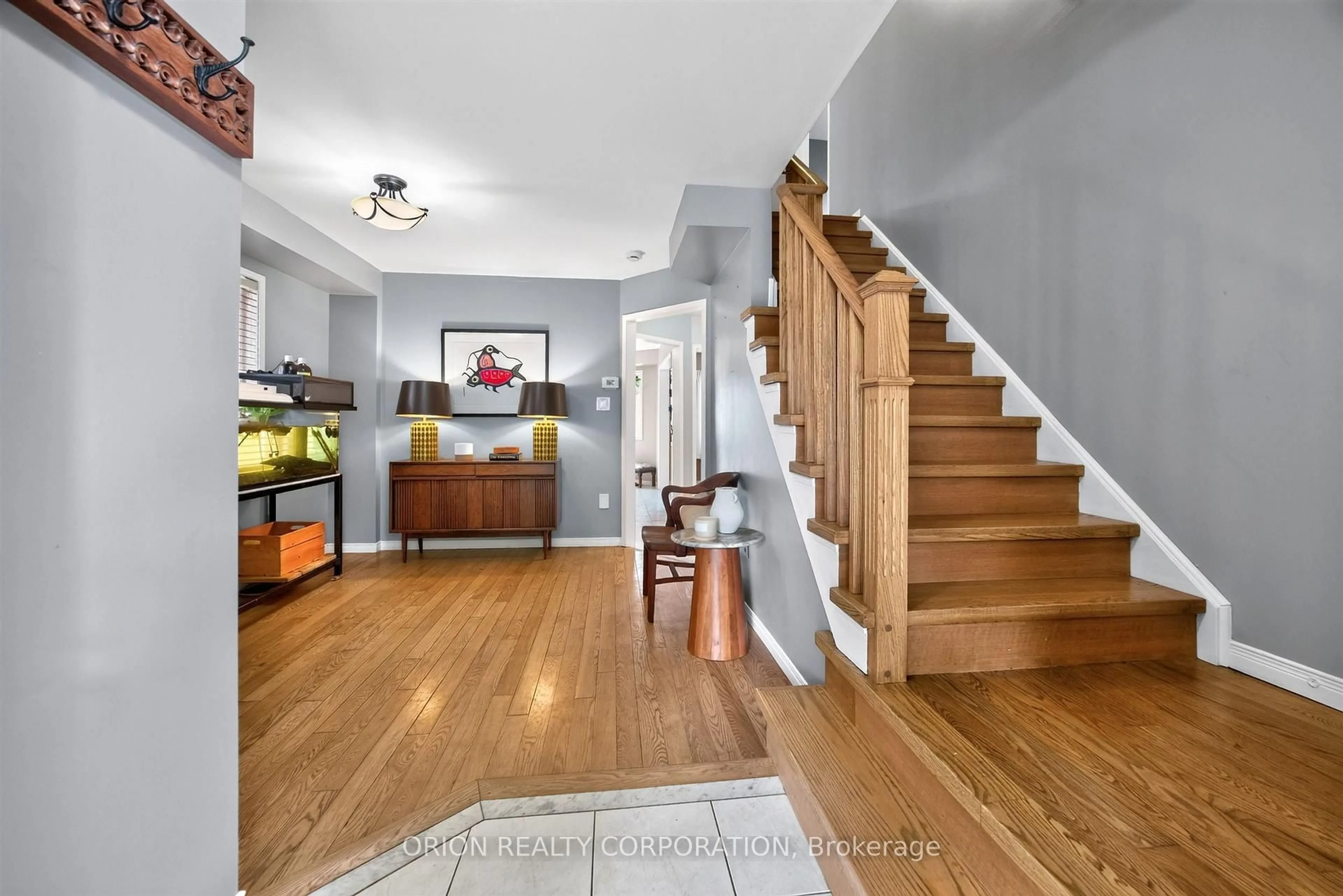 Indoor entryway for 43 Lighthouse St, Whitby Ontario L1N 9R9