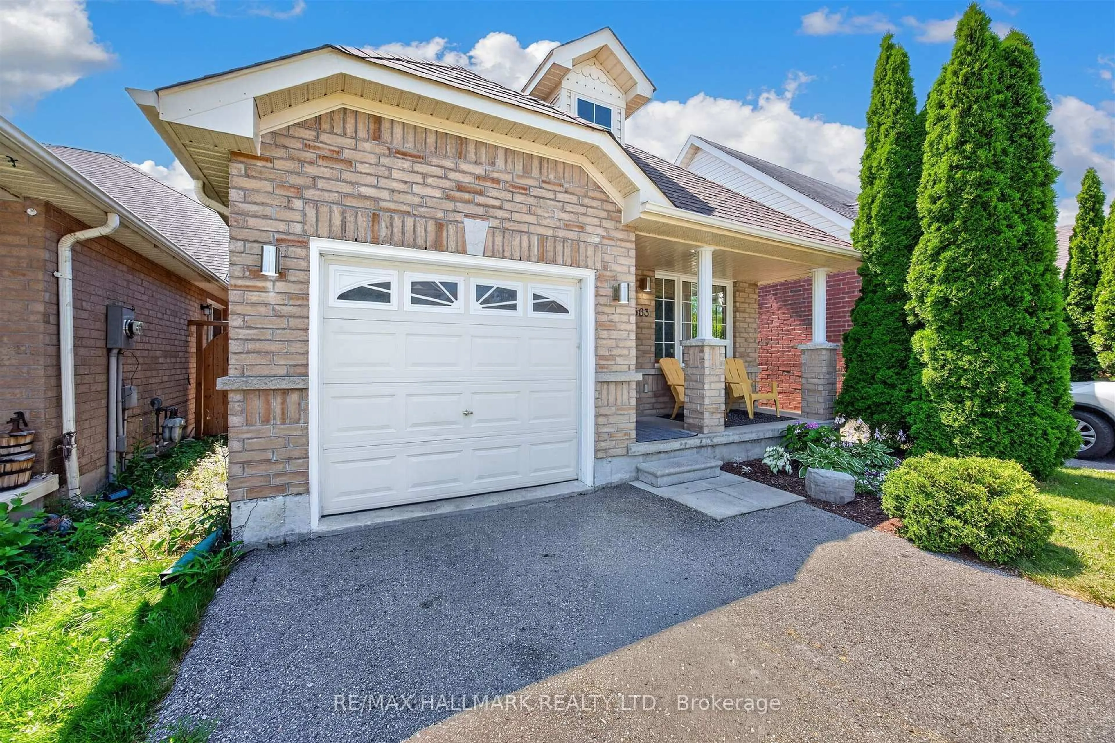 Home with brick exterior material, street for 563 Luple Ave, Oshawa Ontario L1K 0K9