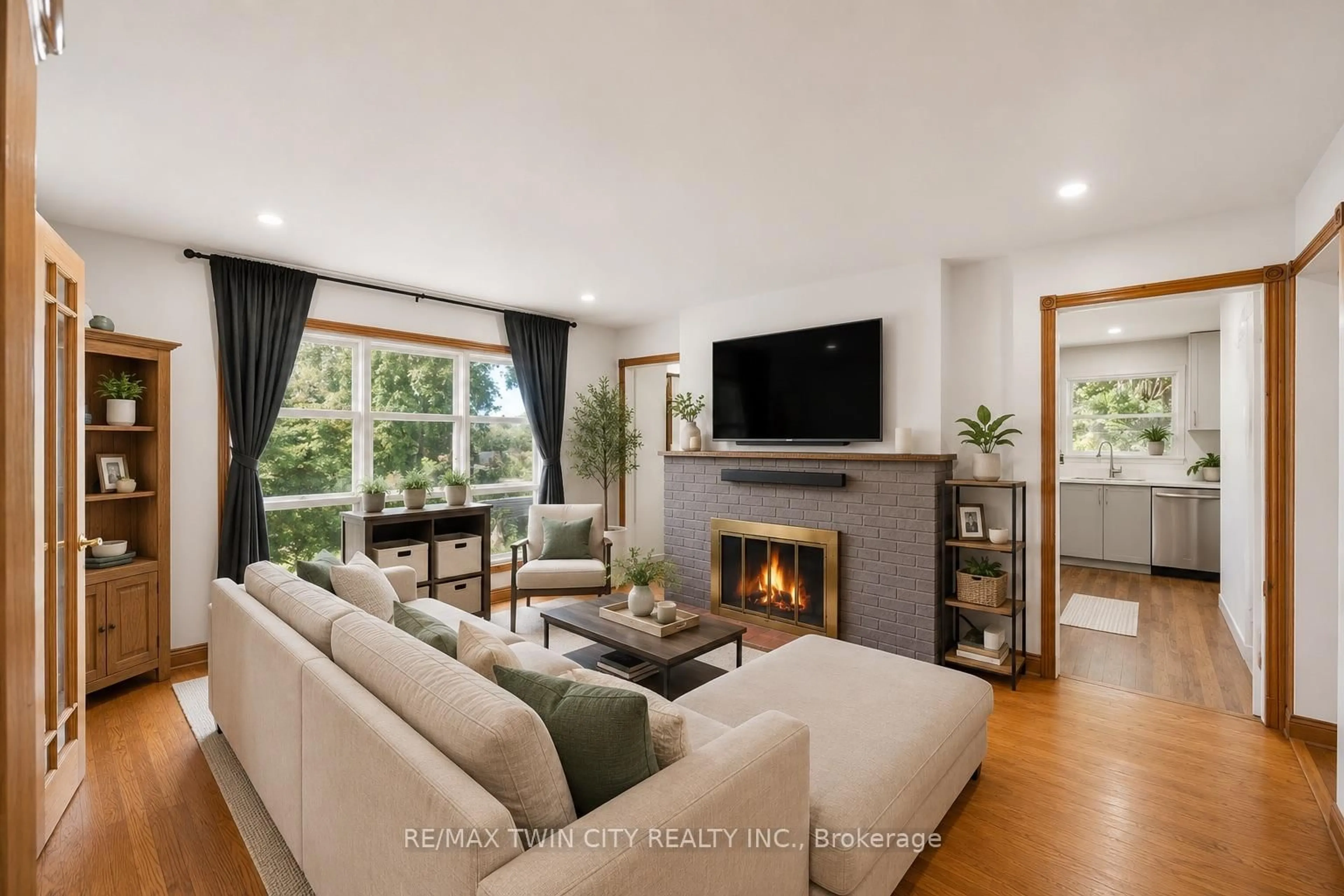 Living room with furniture, unknown for 980 Ritson Rd, Oshawa Ontario L1G 6Z5
