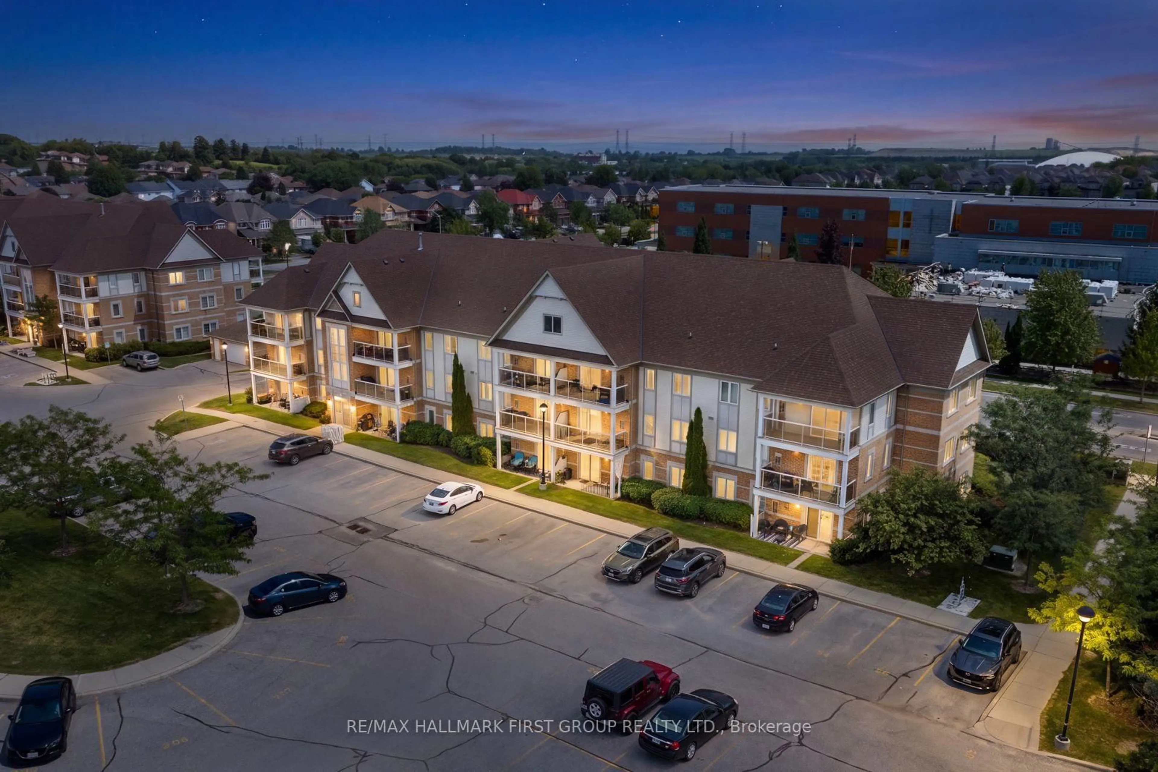 A pic from outside/outdoor area/front of a property/back of a property/a pic from drone, mountain view for 132 Aspen Springs Dr #202, Clarington Ontario L1C 0H1