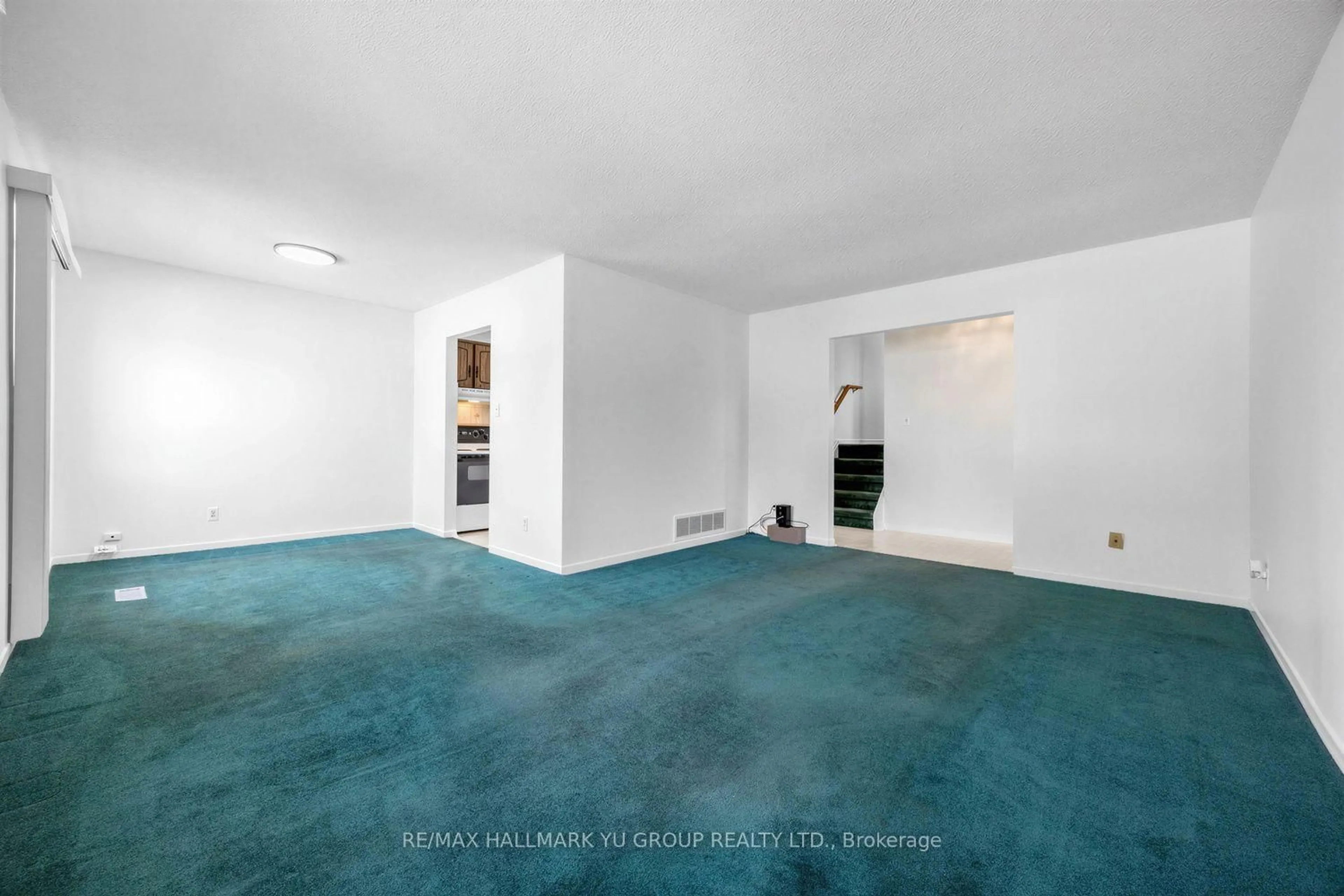 A pic of a room for 9 Foregate Ave, Toronto Ontario M1B 2S2