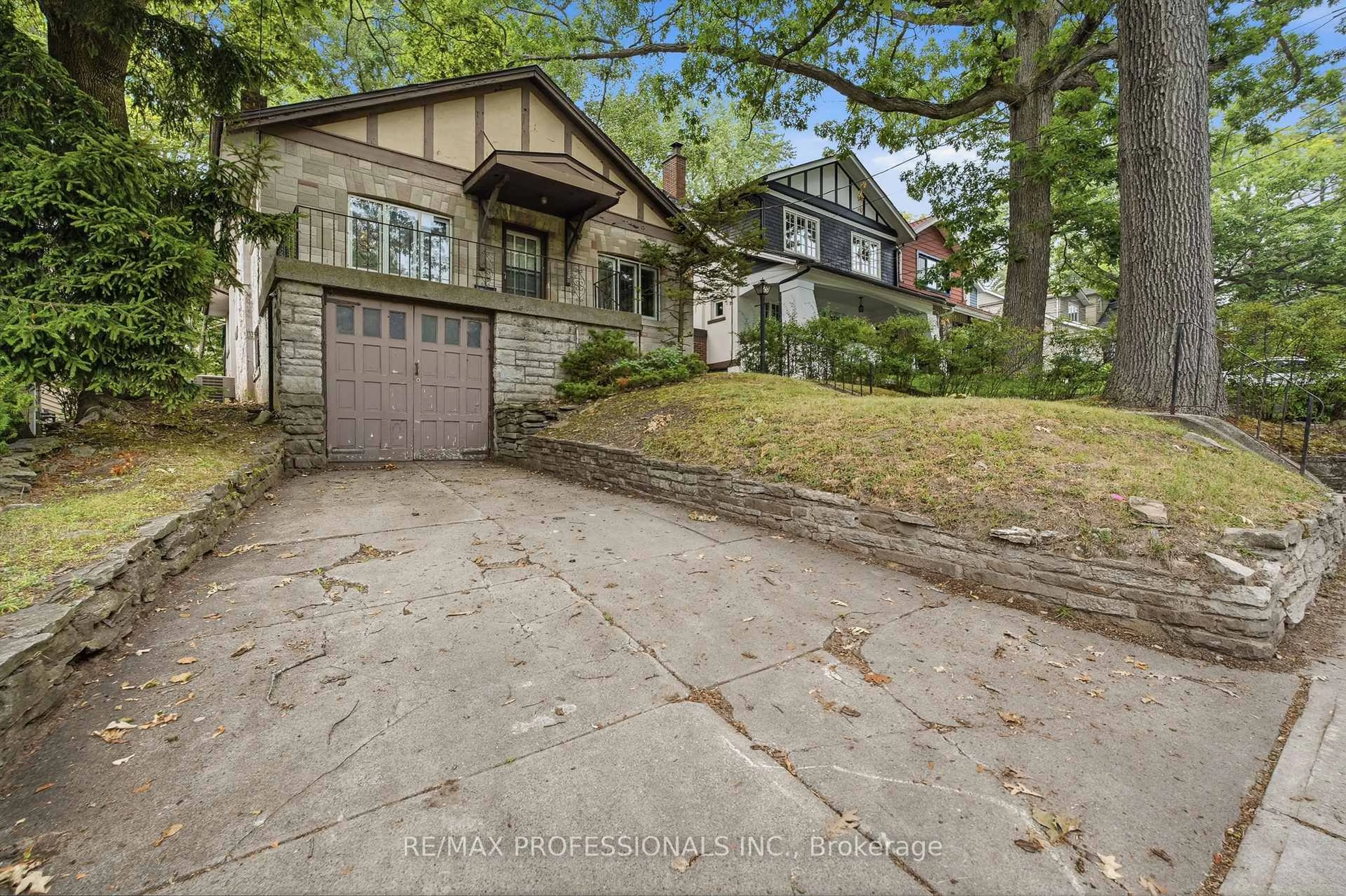 Unknown for 20 Fallingbrook Rd, Toronto Ontario M1N 2T4
