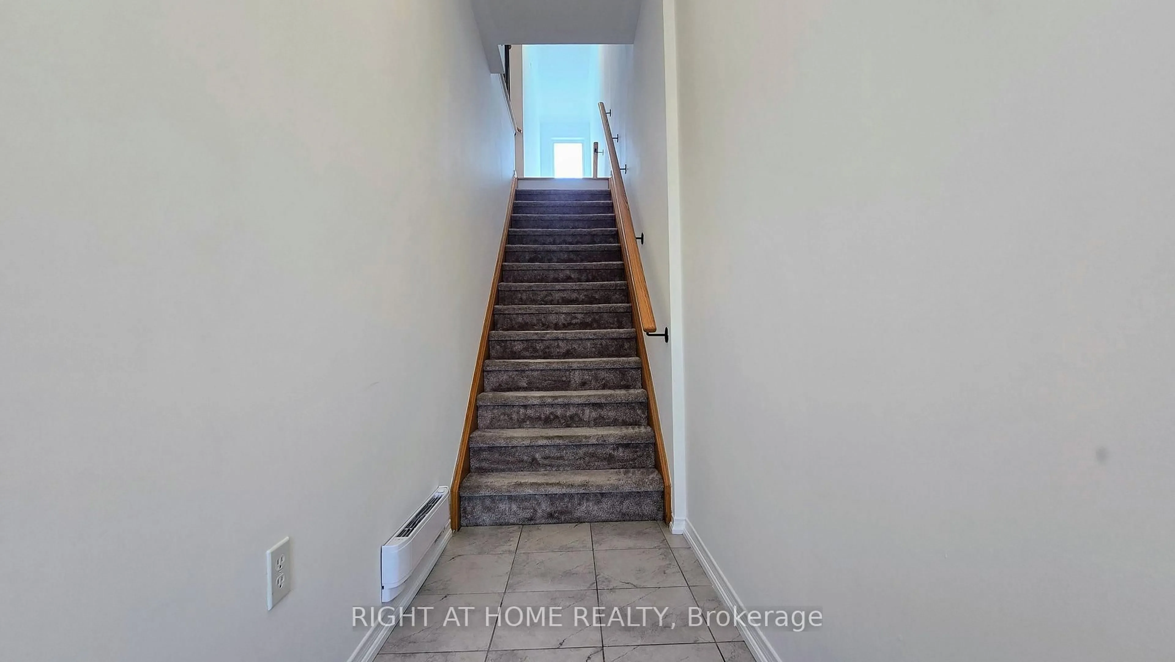Stairs for 2358 Chevron Prince Path #341, Oshawa Ontario L1L 0K9