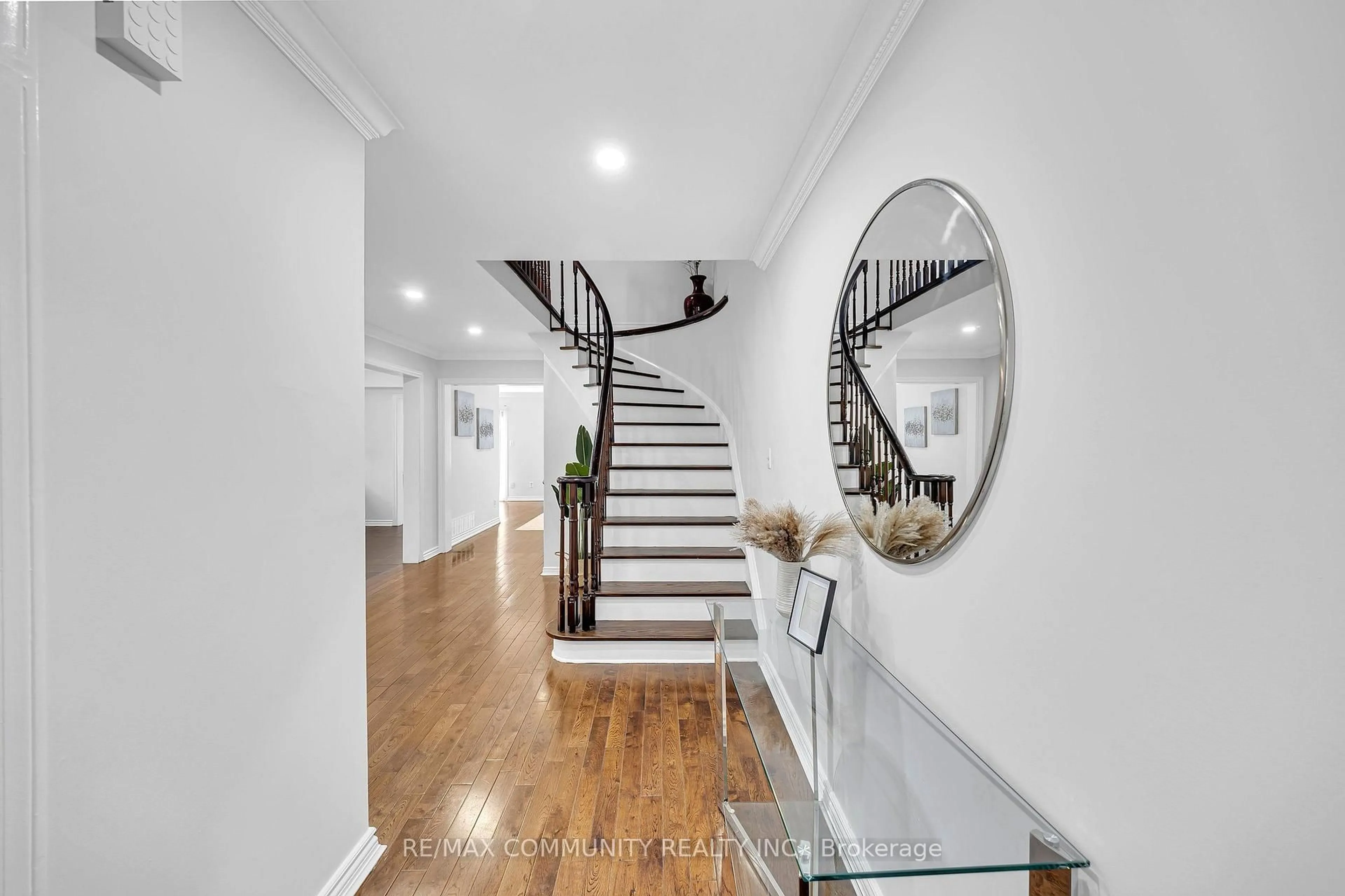 Stairs for 74 Green Spring Dr, Toronto Ontario M1V 2B1