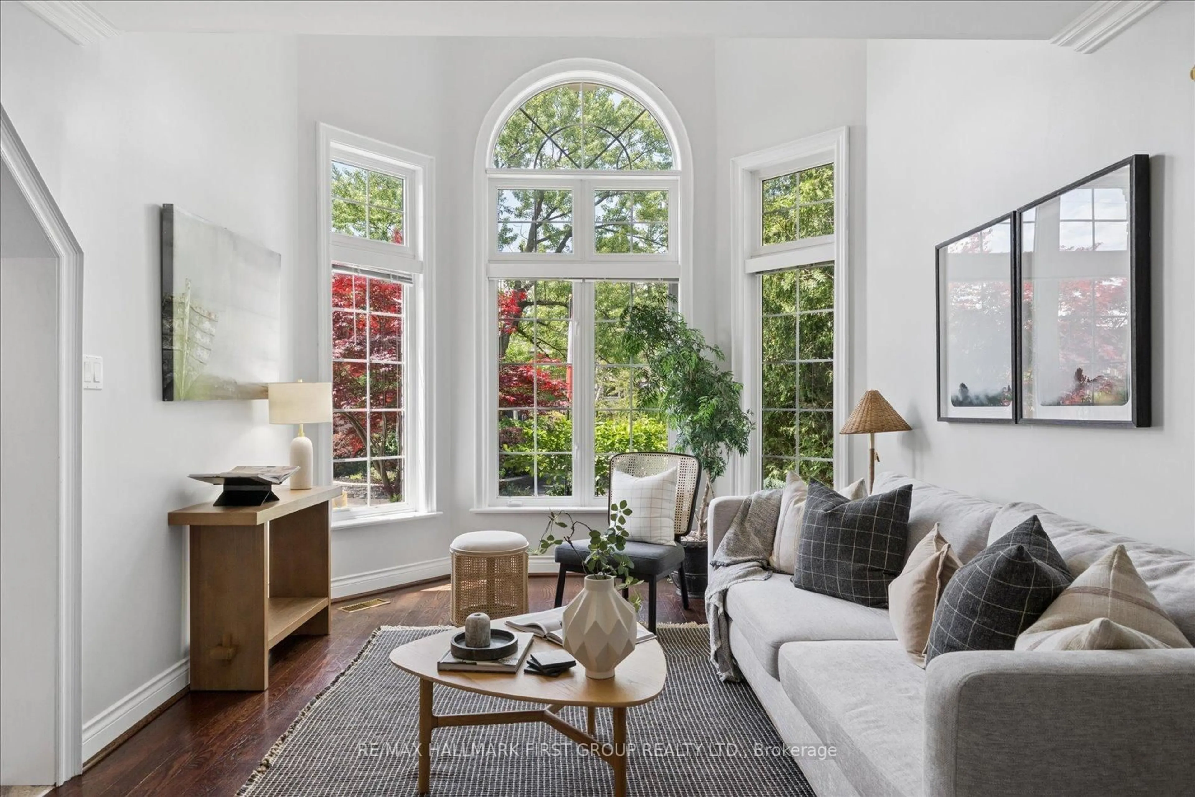 Living room with furniture, unknown for 1779 Woodview Ave, Pickering Ontario L1V 1L3