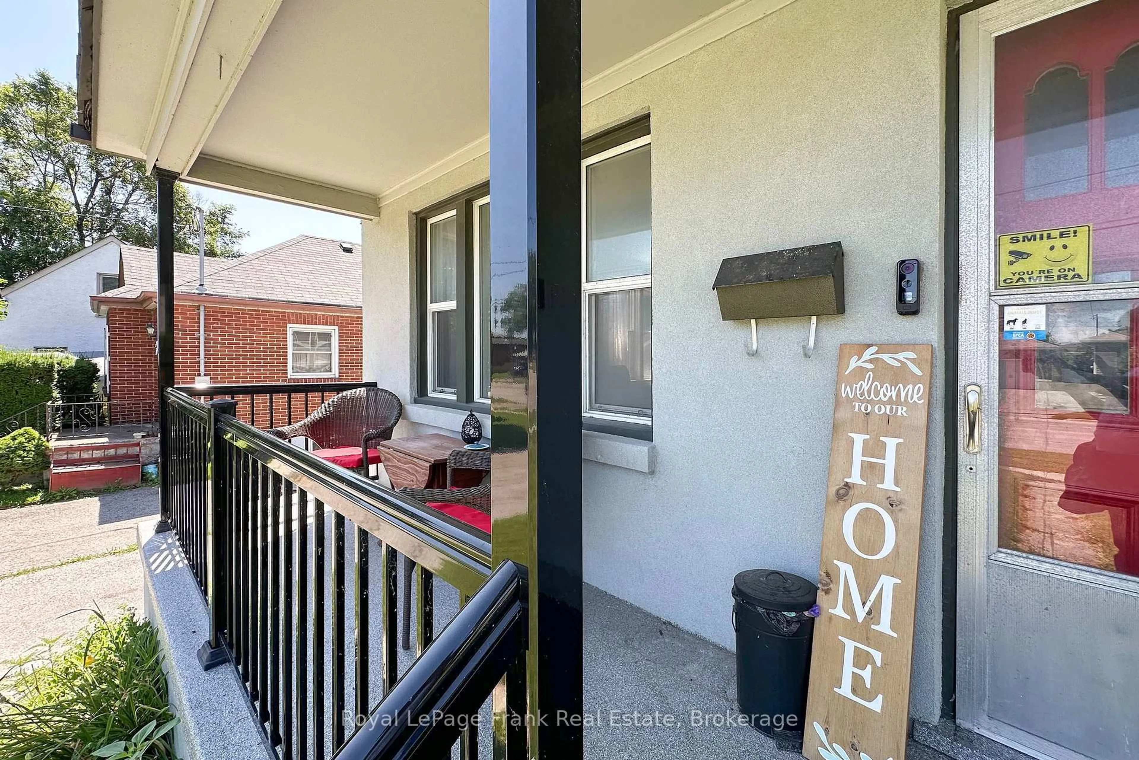 Unknown for 1074 Simcoe St, Oshawa Ontario L1H 4L6