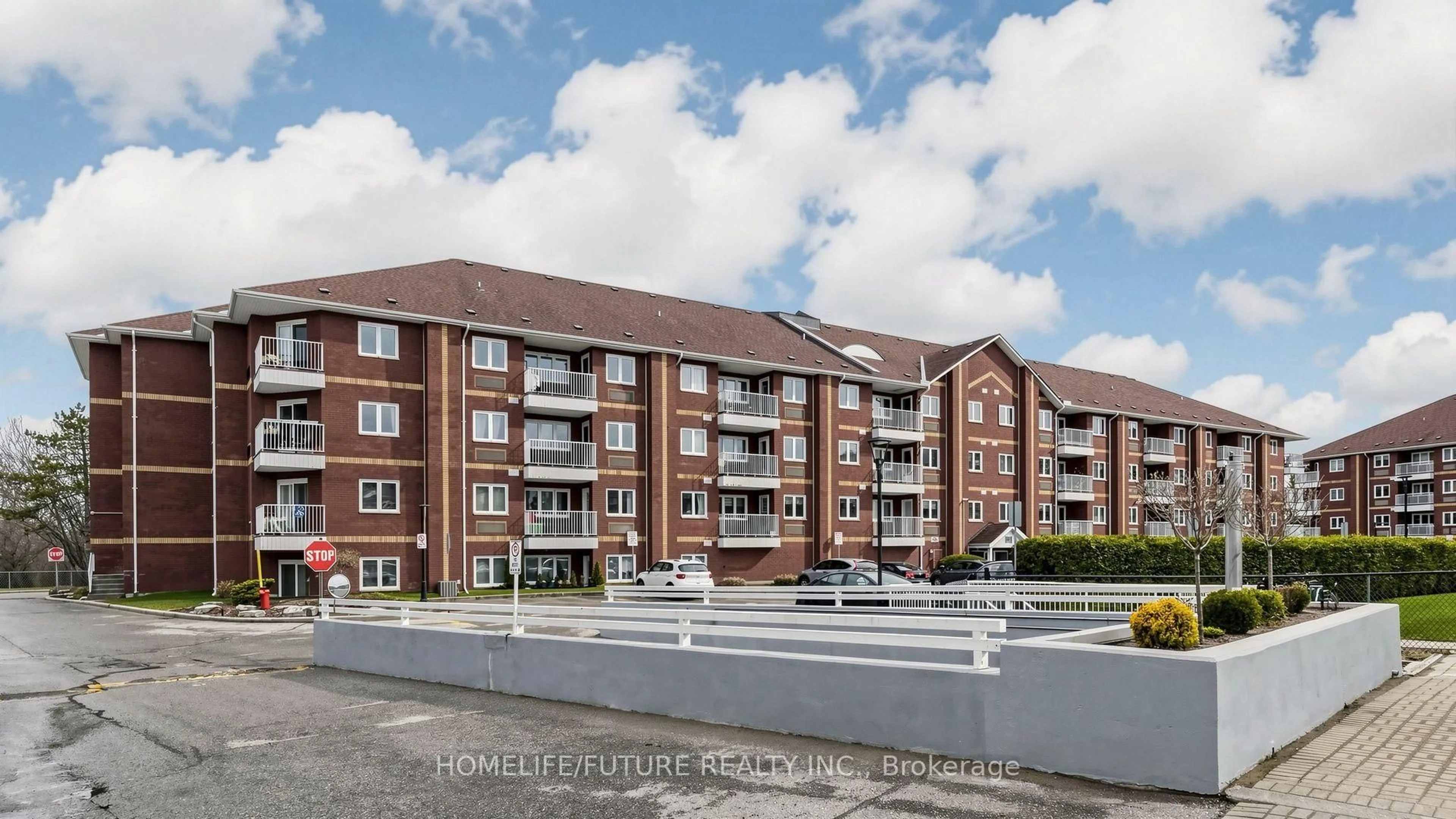 A pic from outside/outdoor area/front of a property/back of a property/a pic from drone, street for 191 Lake Driveway #208, Ajax Ontario L1S 7H9
