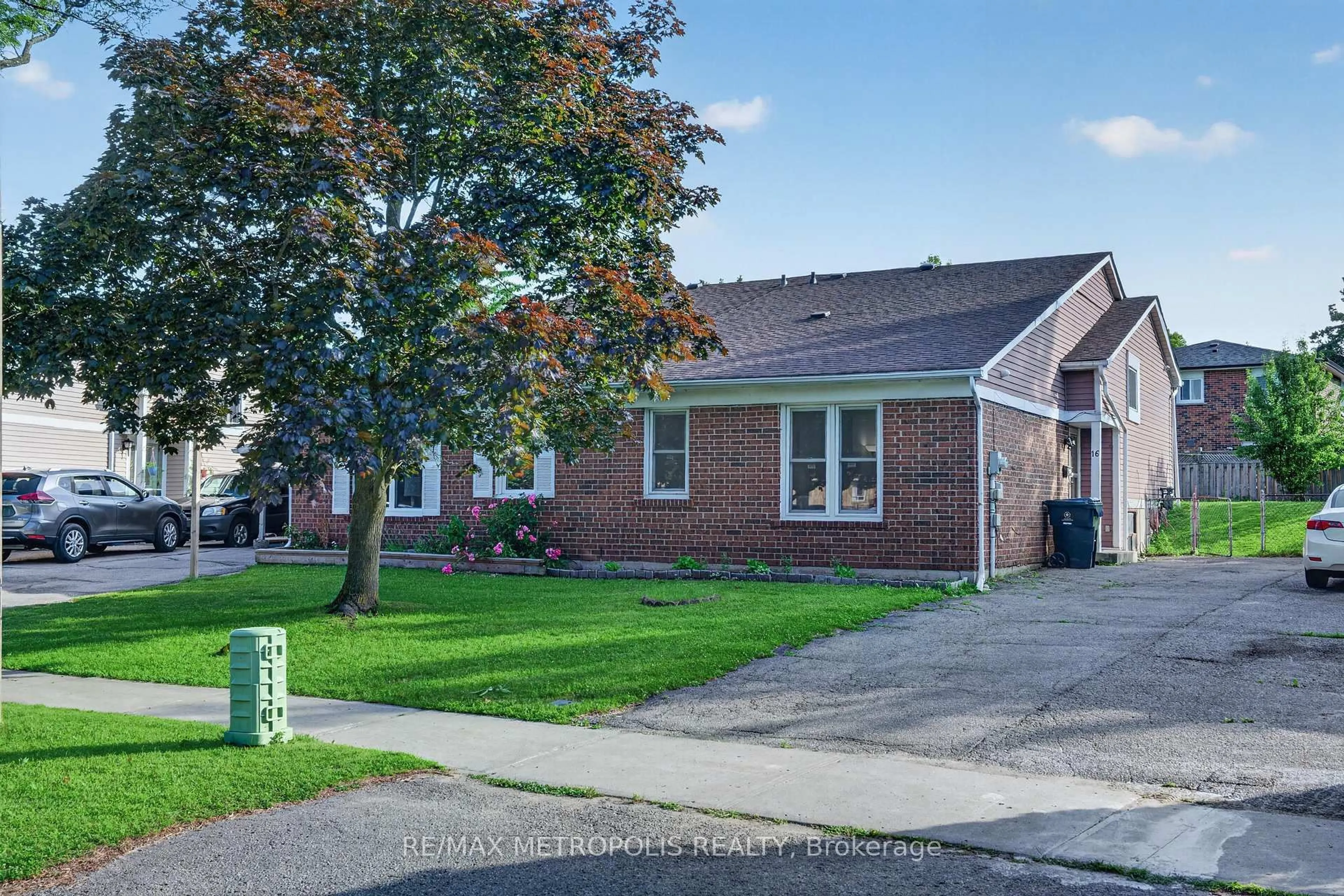 Unknown for 16 Stanbridge Crt, Toronto Ontario M1B 2S5