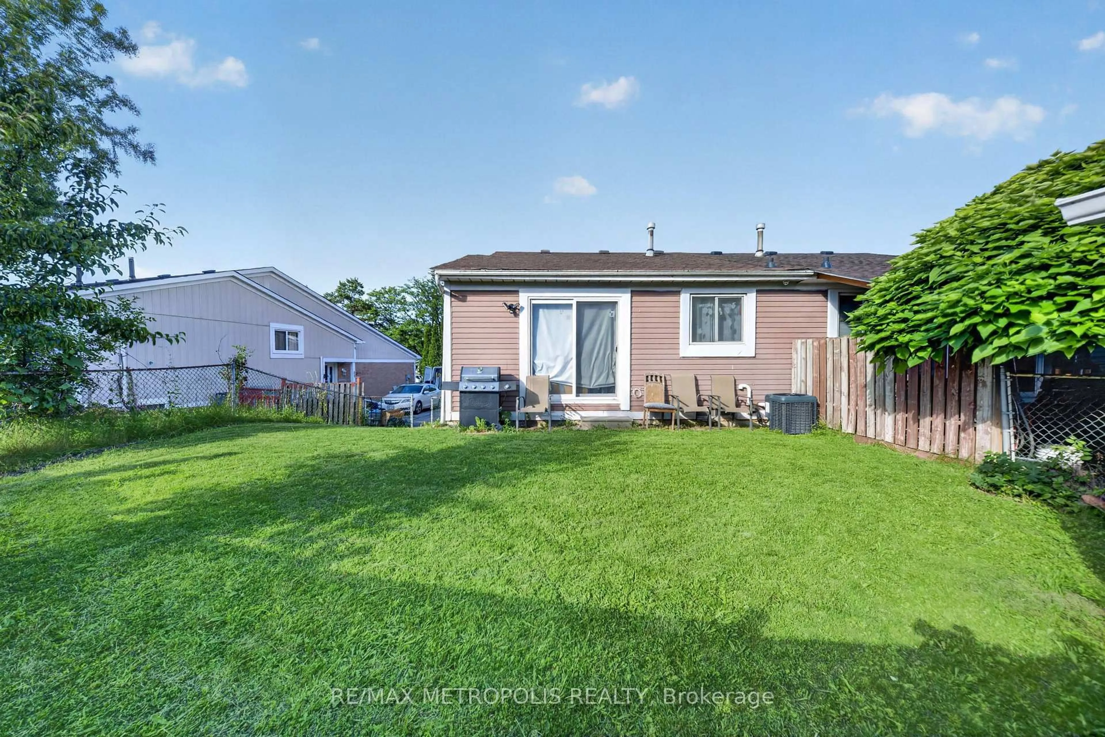 Unknown for 16 Stanbridge Crt, Toronto Ontario M1B 2S5