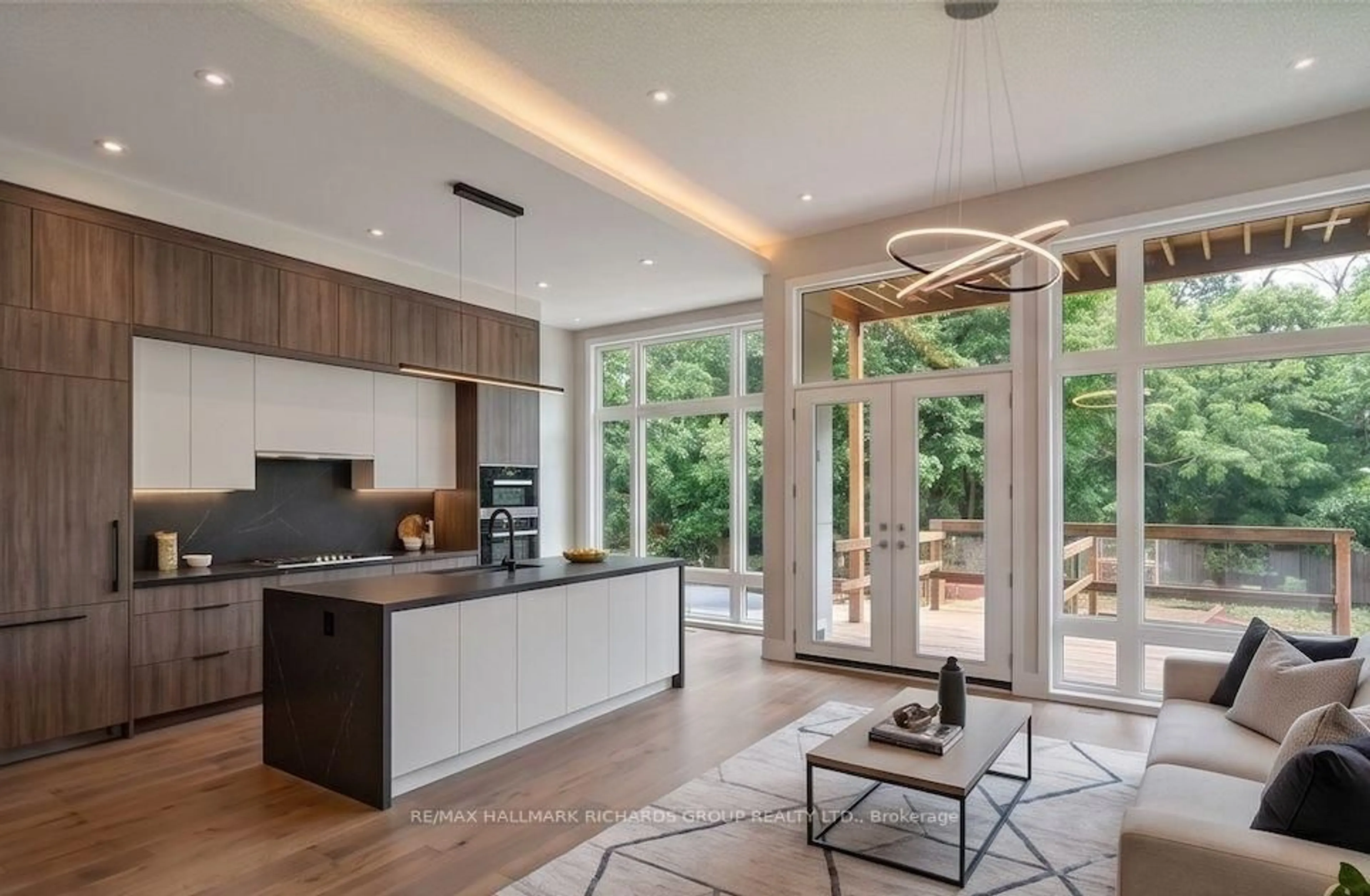 Open concept kitchen, unknown for 98 Ferris Rd, Toronto Ontario M4B 1G4