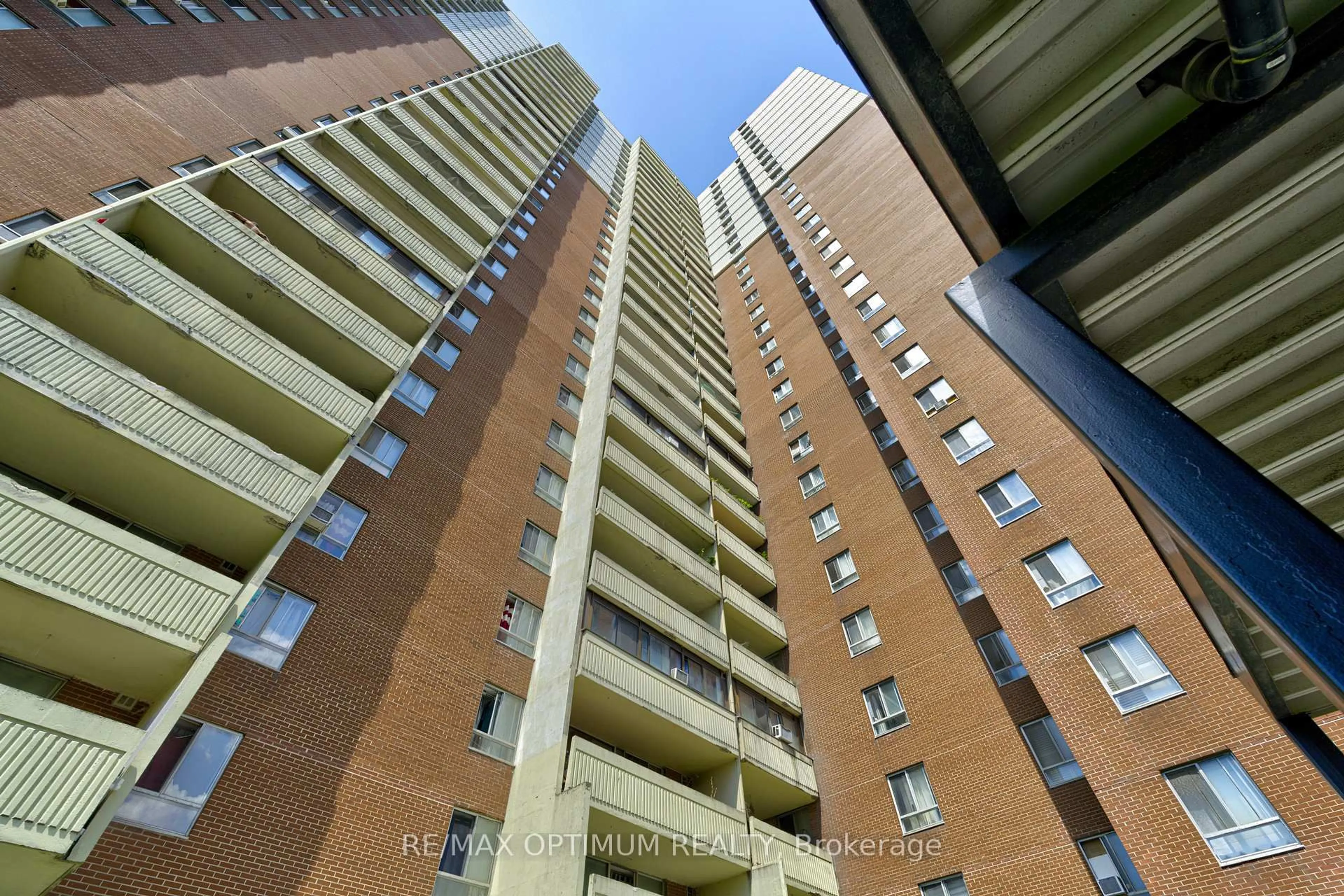 Unknown for 5 Massey Sq #2110, Toronto Ontario M4C 5L6