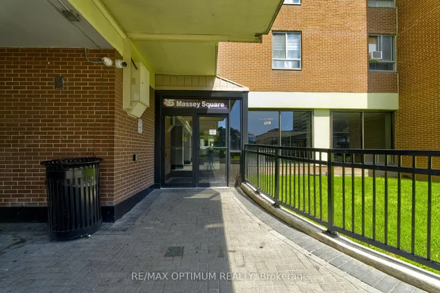 5 Massey Sq #2110, Toronto 5