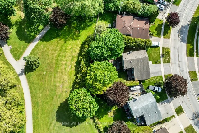 68 Hobbs Dr, Clarington 3