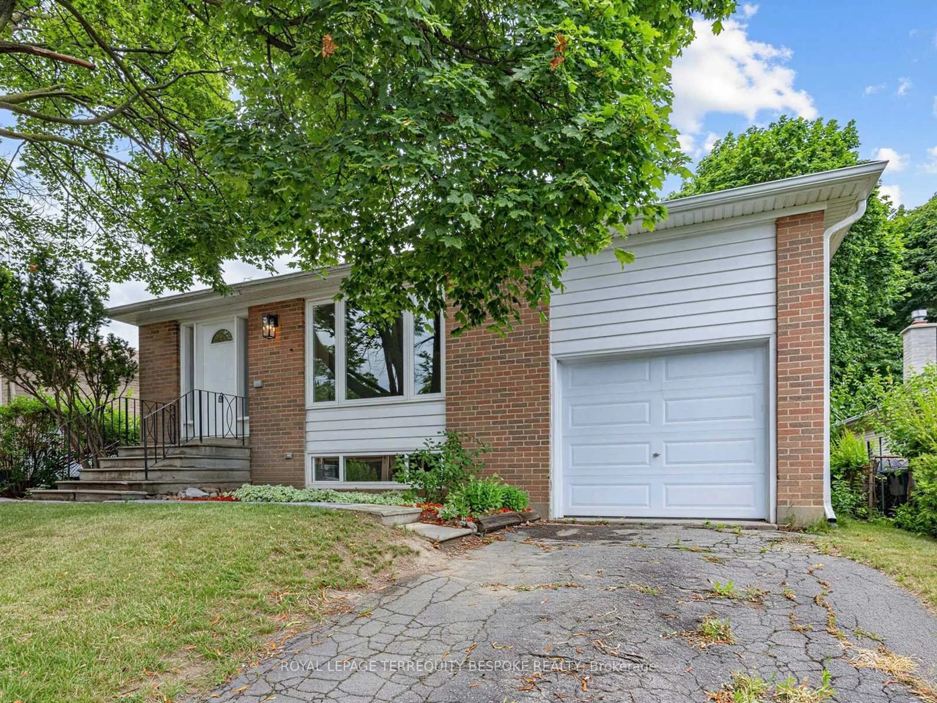 Home with brick exterior material, street for 9 Midcroft Dr, Toronto Ontario M1S 1W9