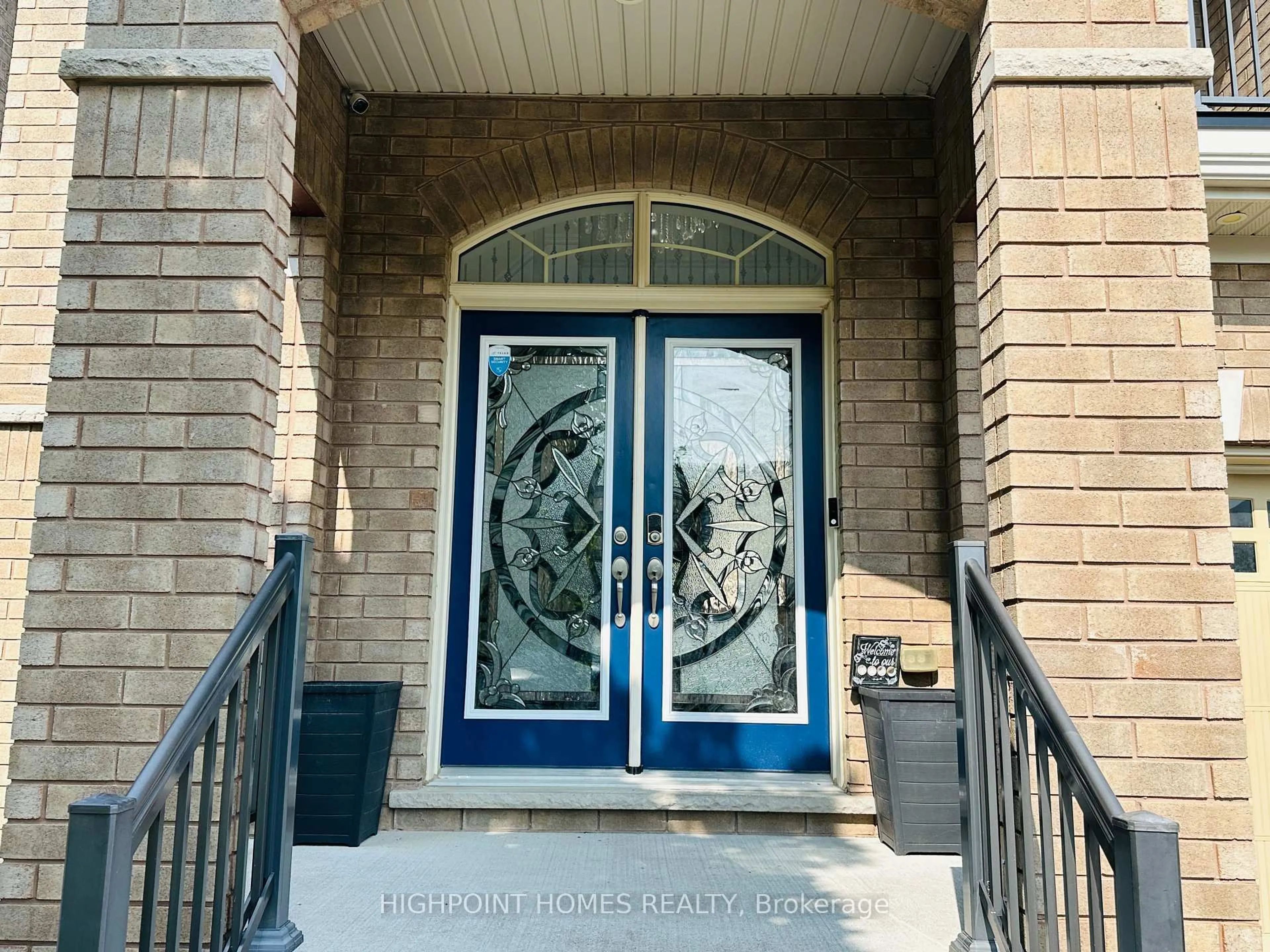 Indoor entryway for 2369 Dress Circle Cres, Oshawa Ontario L1L 0L8
