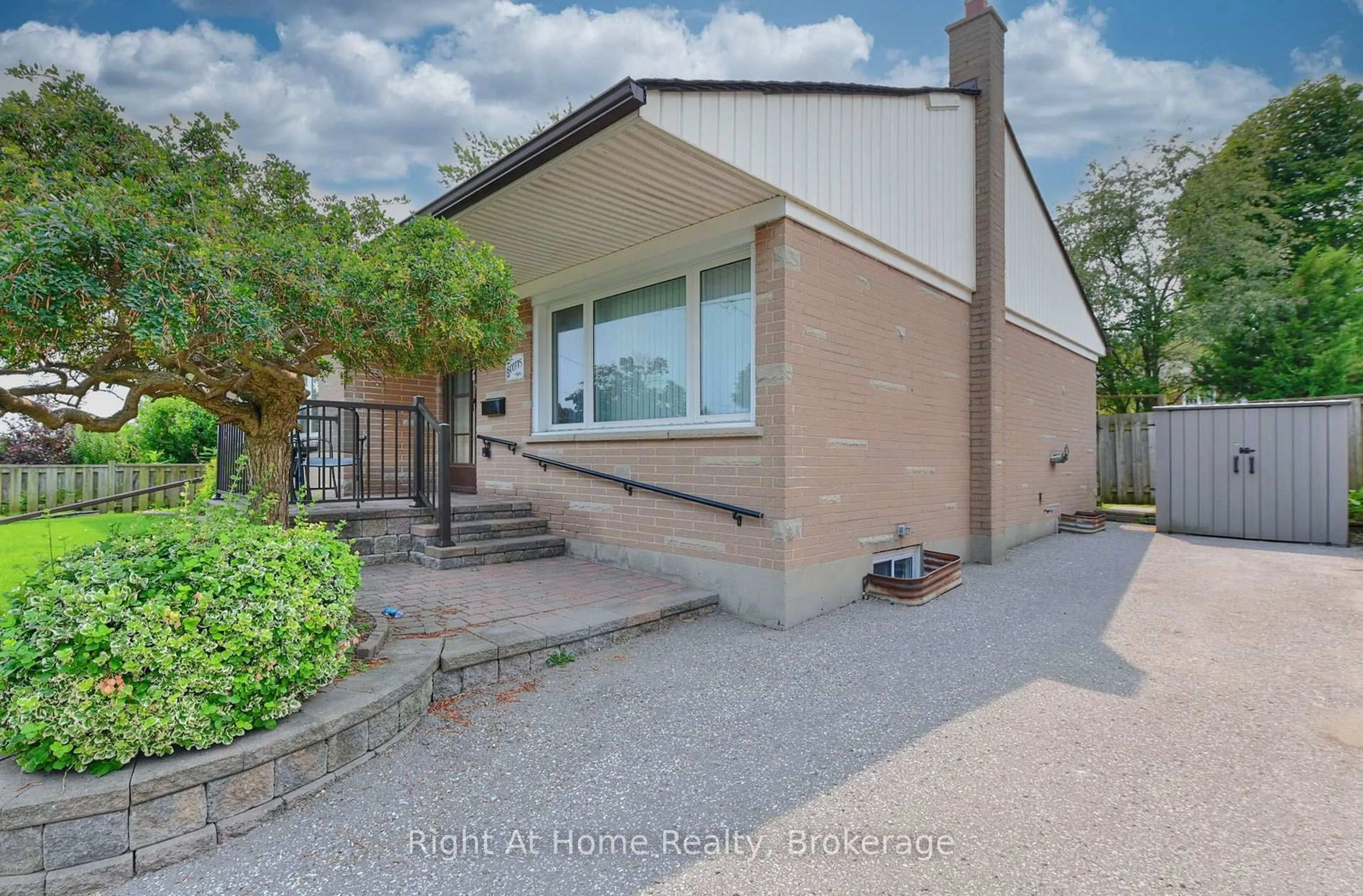 Unknown for 544 Harmony Rd, Oshawa Ontario L1H 6V5