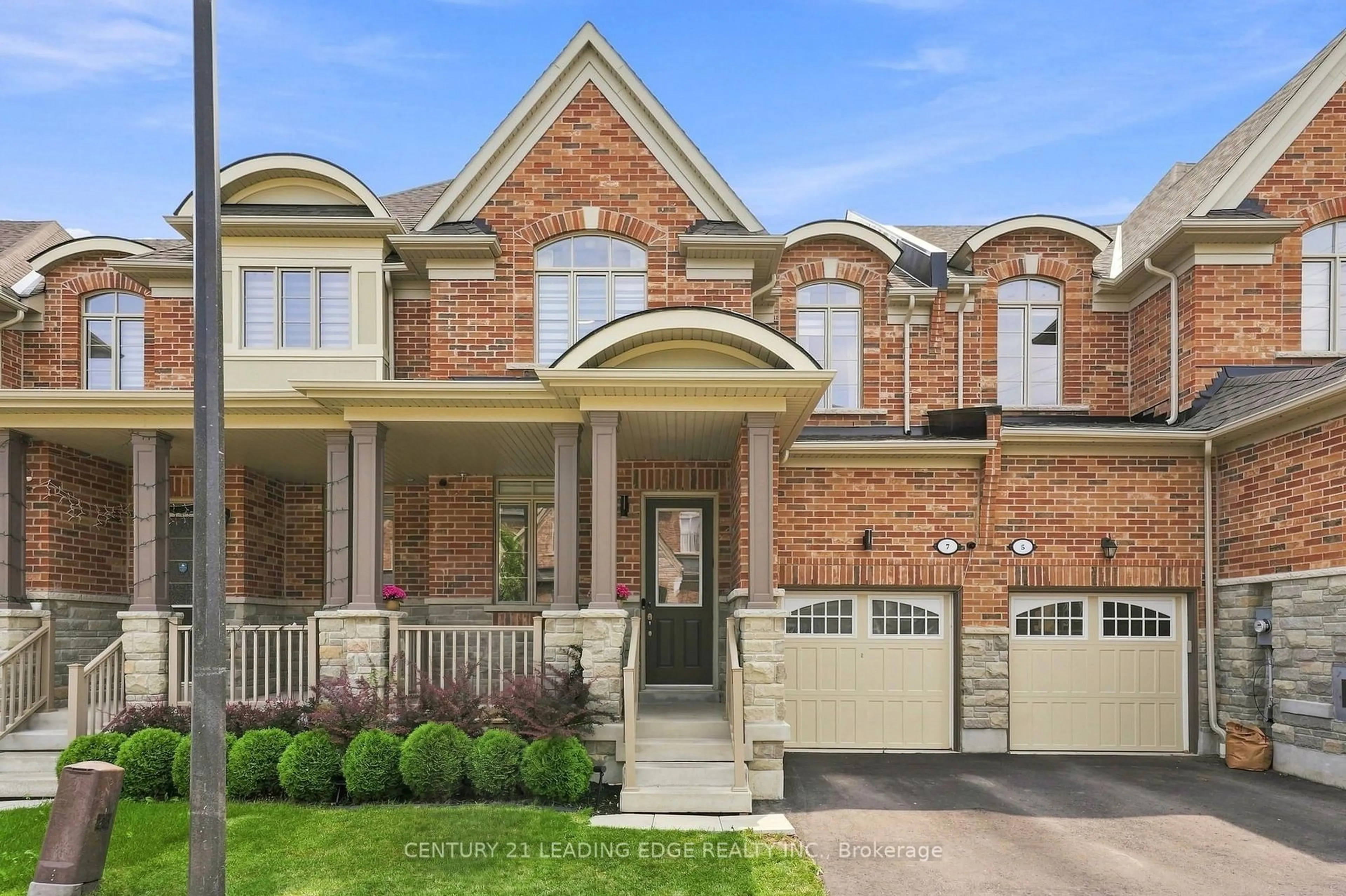 Home with brick exterior material, street for 7 Hardman Lane, Ajax Ontario L1T 4R1