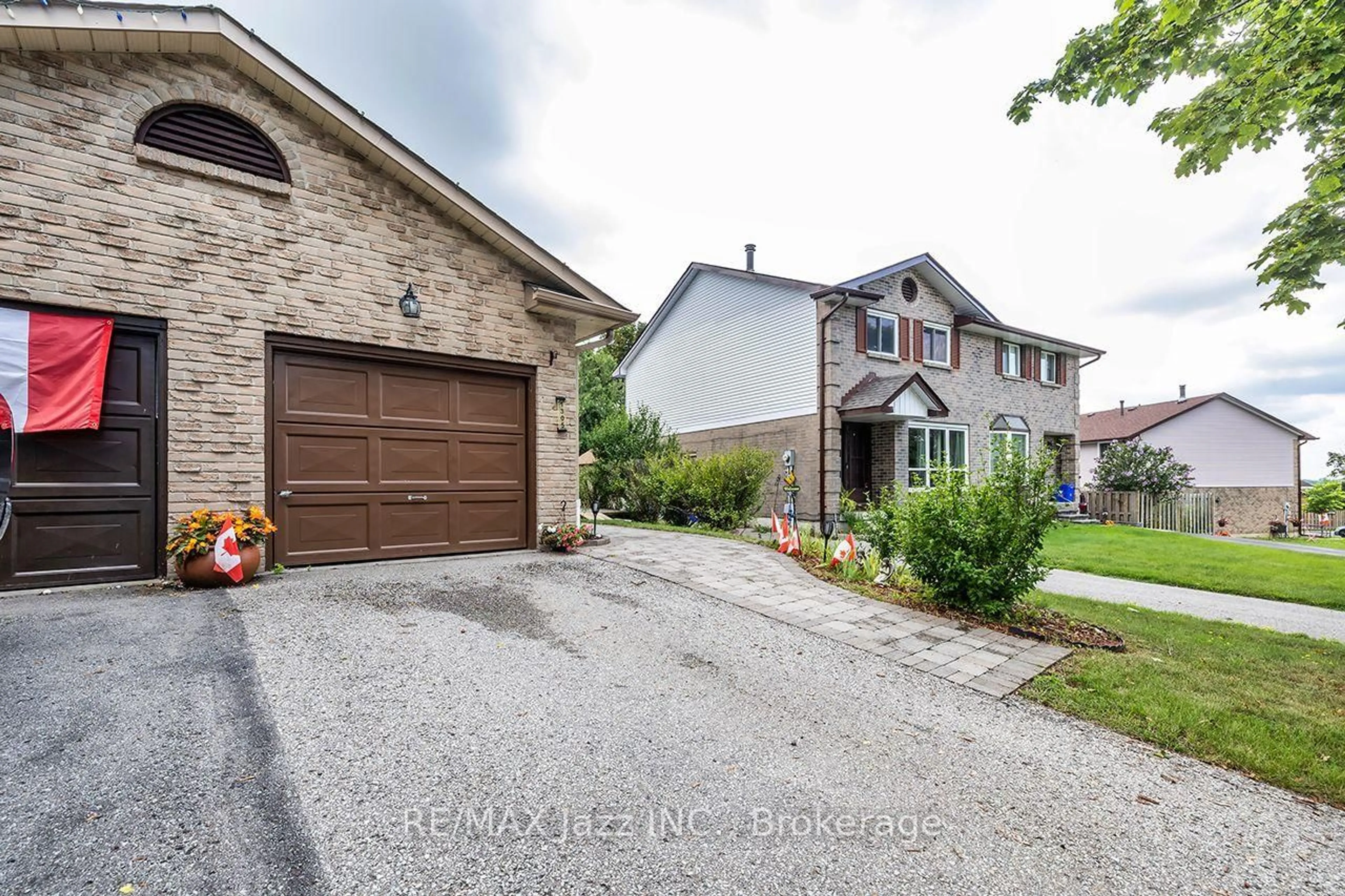 Home with brick exterior material, street for 1305 Sunnybrae Cres, Oshawa Ontario L1H 8E2