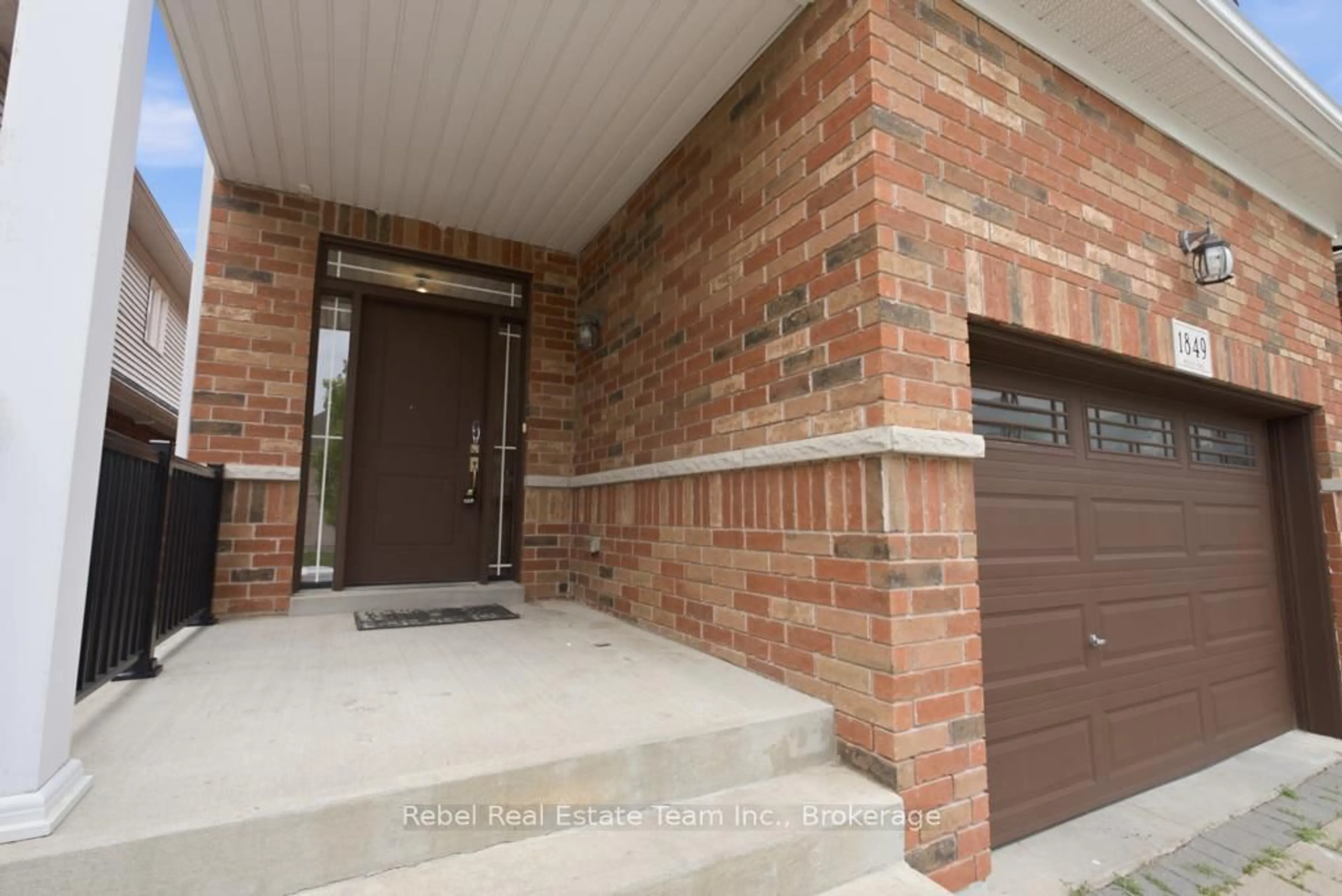 Home with brick exterior material, street for 1849 Silverstone Cres, Oshawa Ontario L1K 0T2