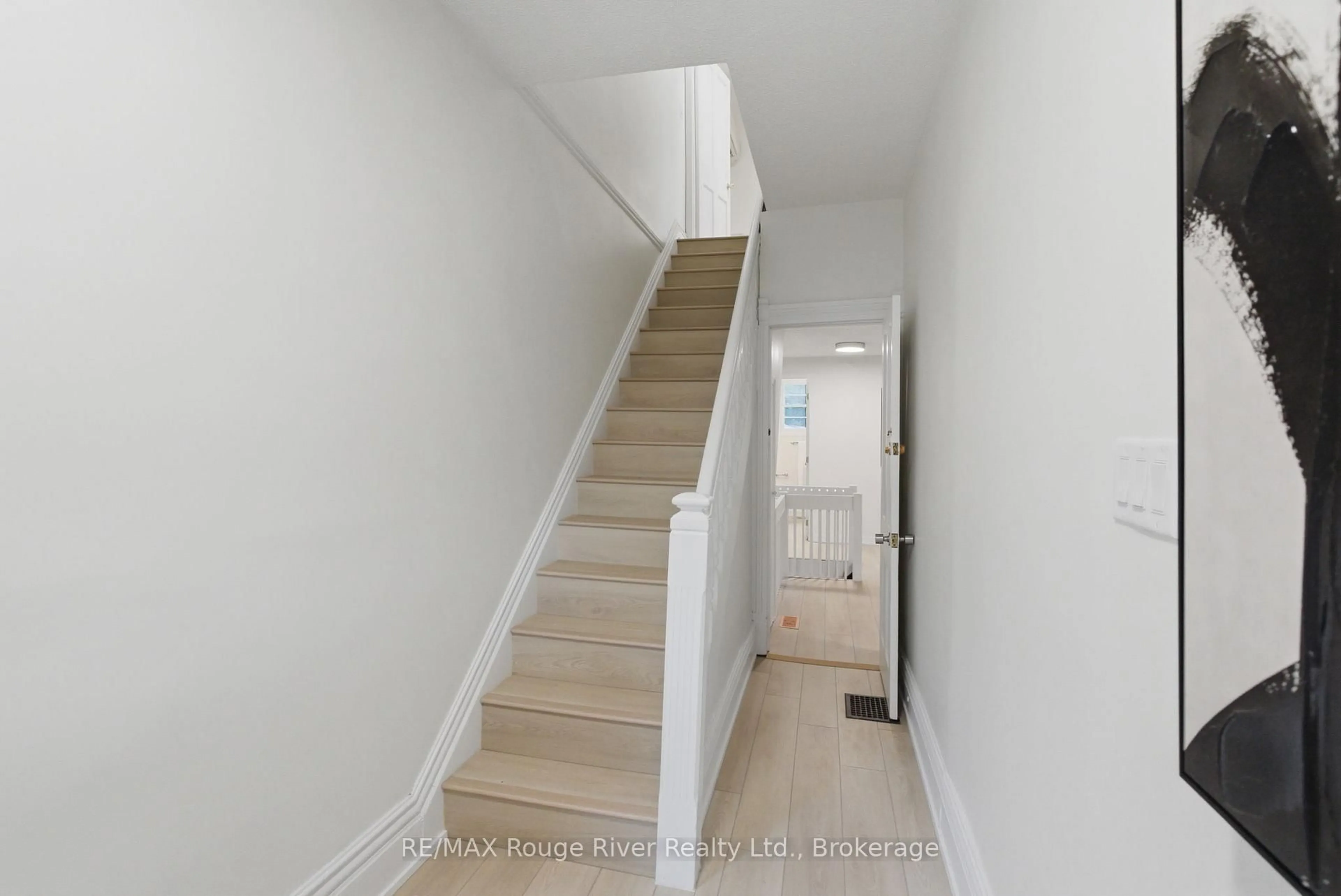 Stairs for 7 Heyworth Cres, Toronto Ontario M4E 1T6