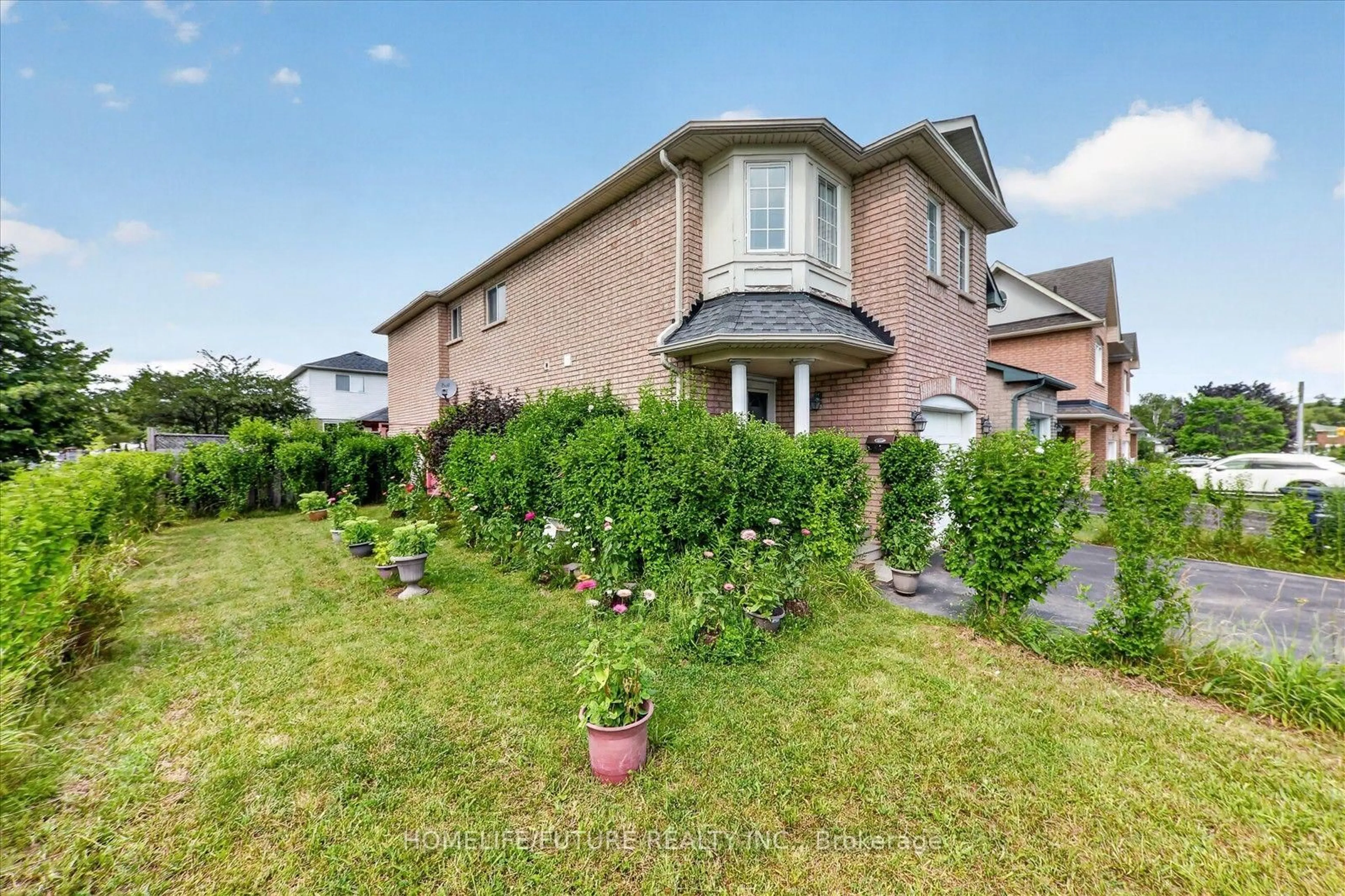 Unknown for 16 Rozell Rd, Toronto Ontario M1C 2K9