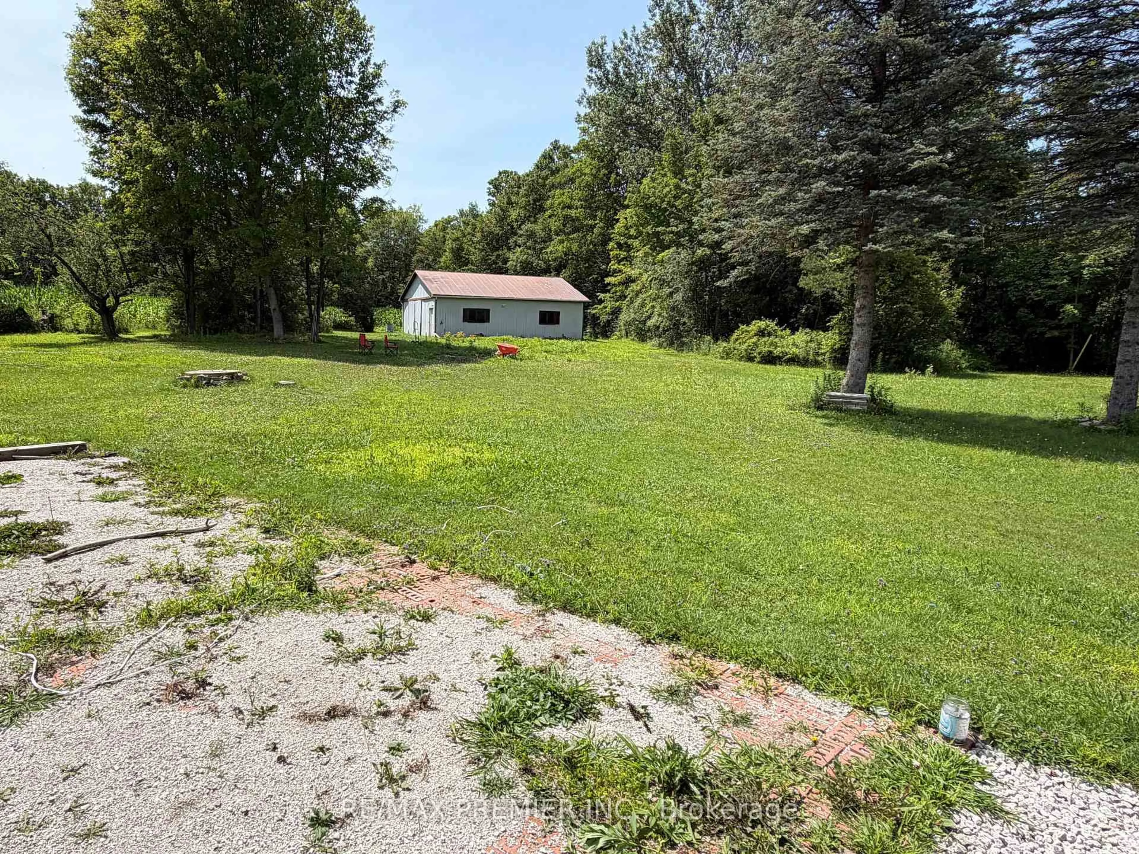 A pic from outside/outdoor area/front of a property/back of a property/a pic from drone, unknown for 4430 Liberty St, Clarington Ontario L1C 3E6