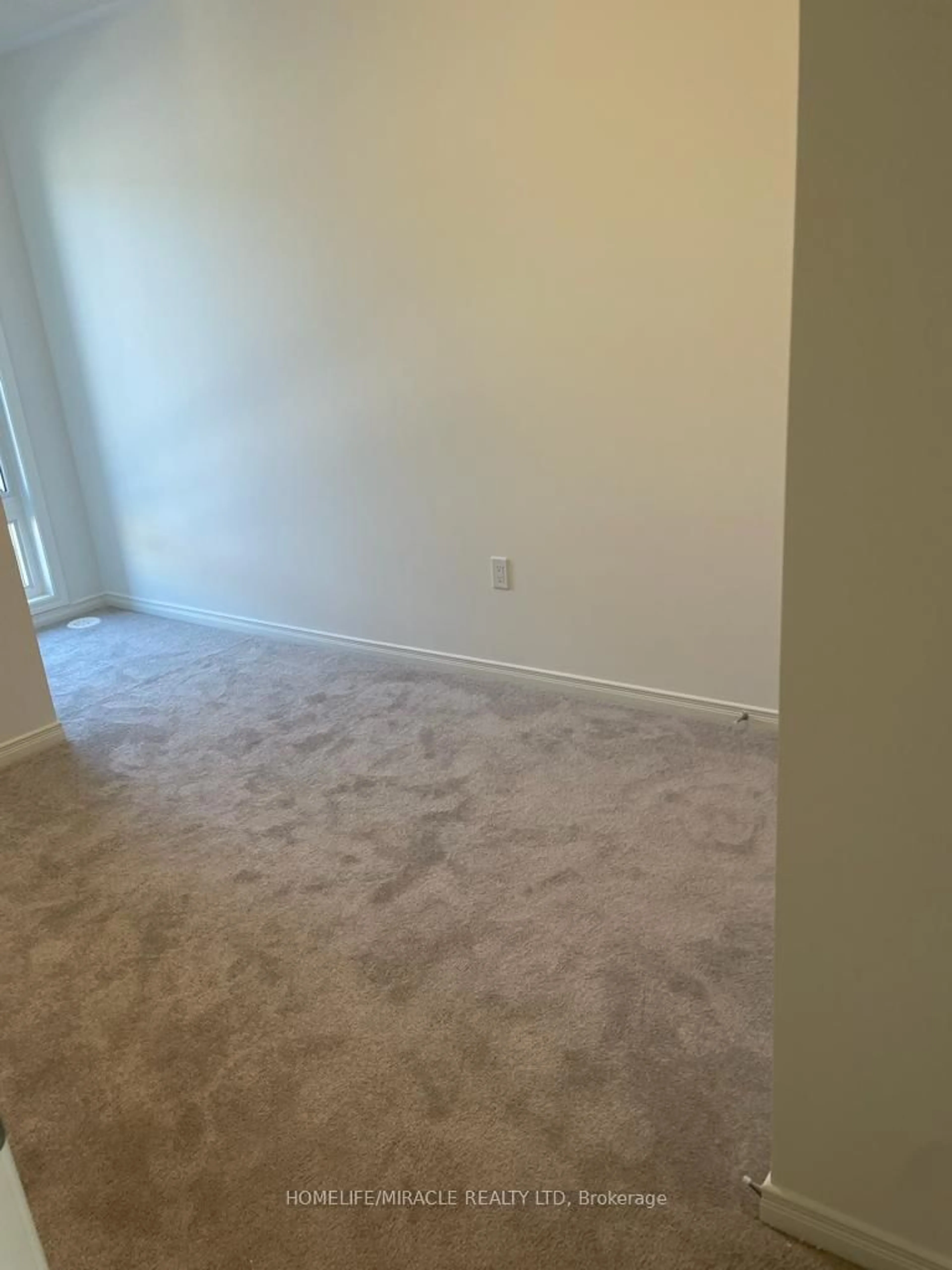A pic of a room for 1392 Coral Springs Path, Oshawa Ontario L1K 3G1