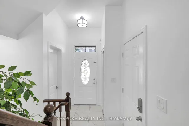 136 Coho Dr, Whitby 3