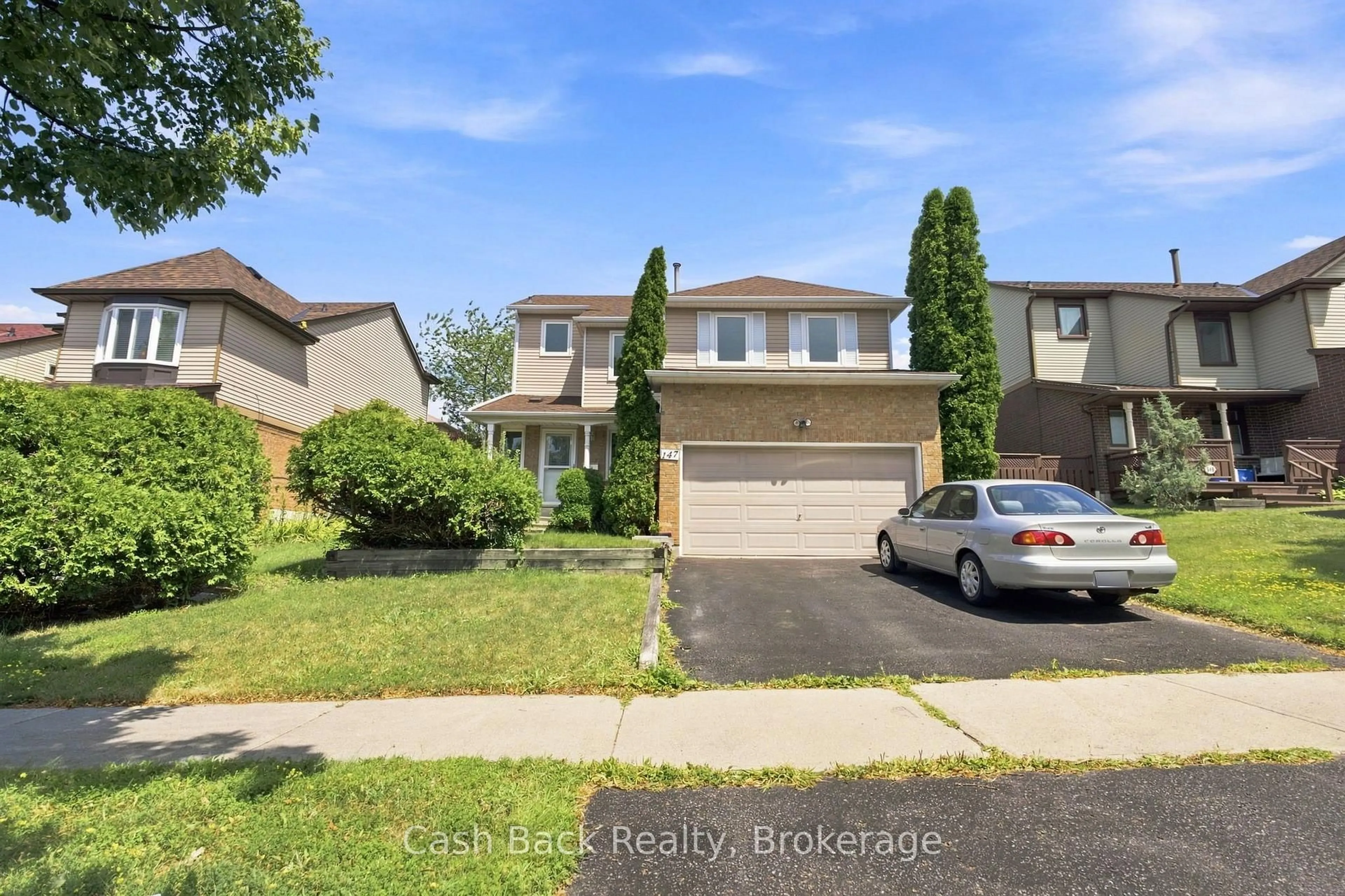 A pic from outside/outdoor area/front of a property/back of a property/a pic from drone, street for 147 Kirby Cres, Whitby Ontario L1N 7C7