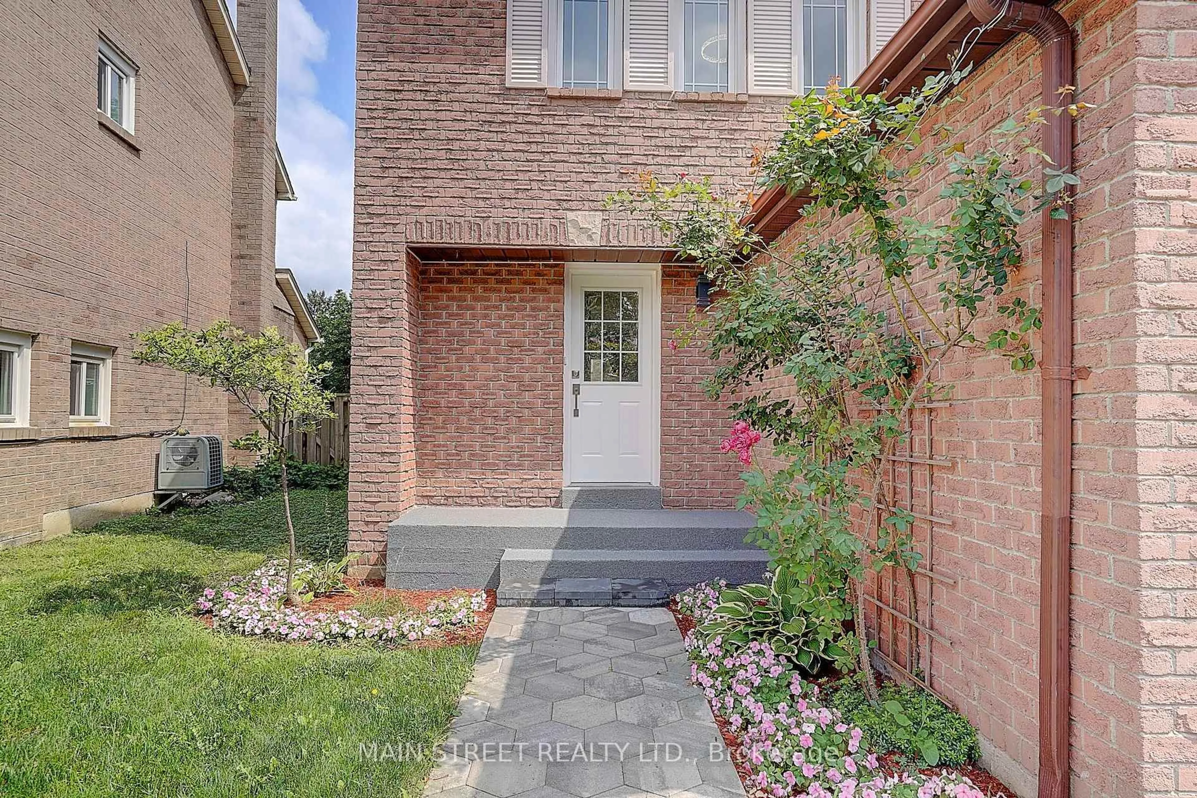 Home with brick exterior material, street for 59 Stockbridge Cres, Ajax Ontario L1T 2G8