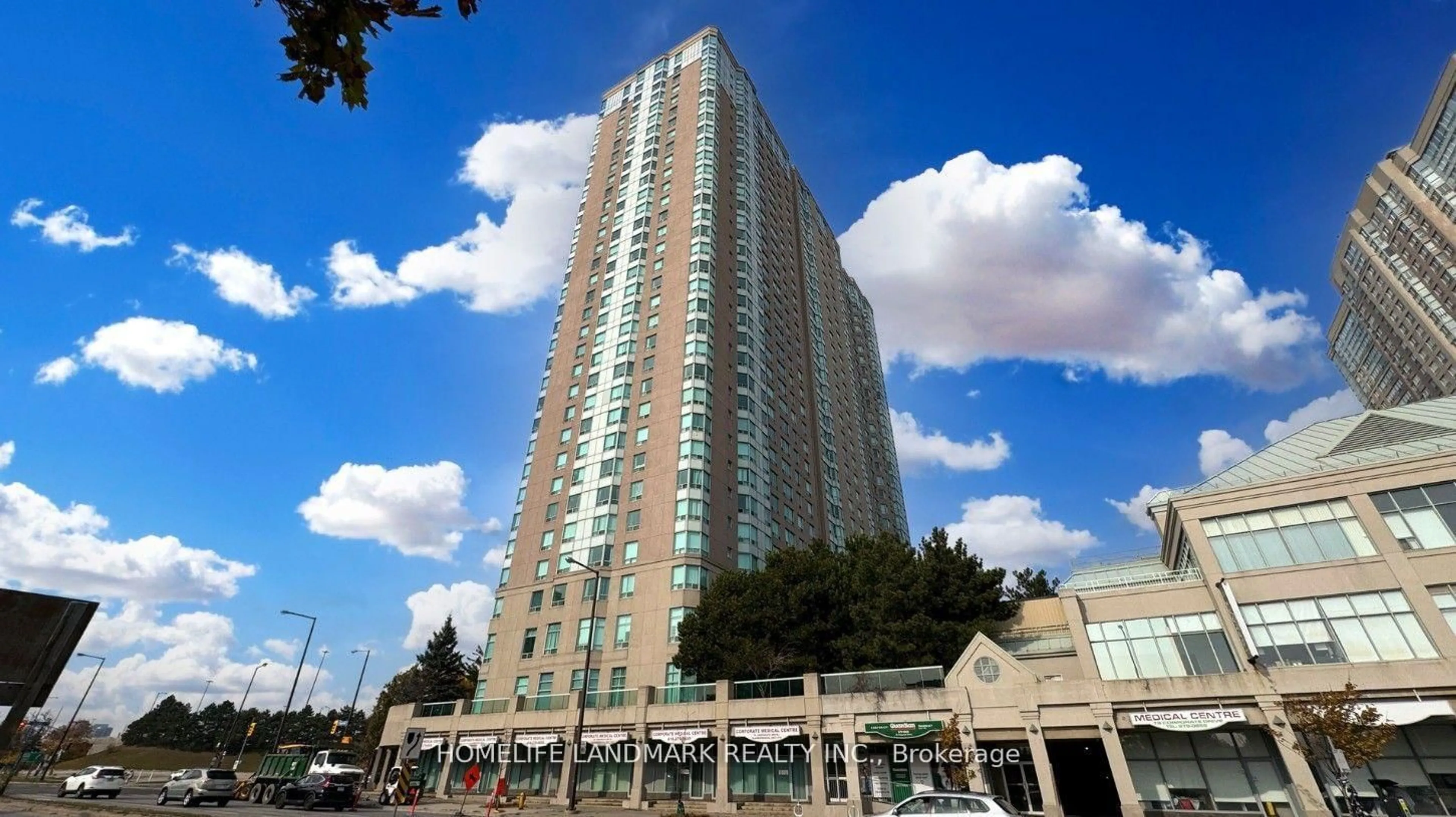 Patio, building for 68 Corporate Dr #639, Toronto Ontario M1H 3H3