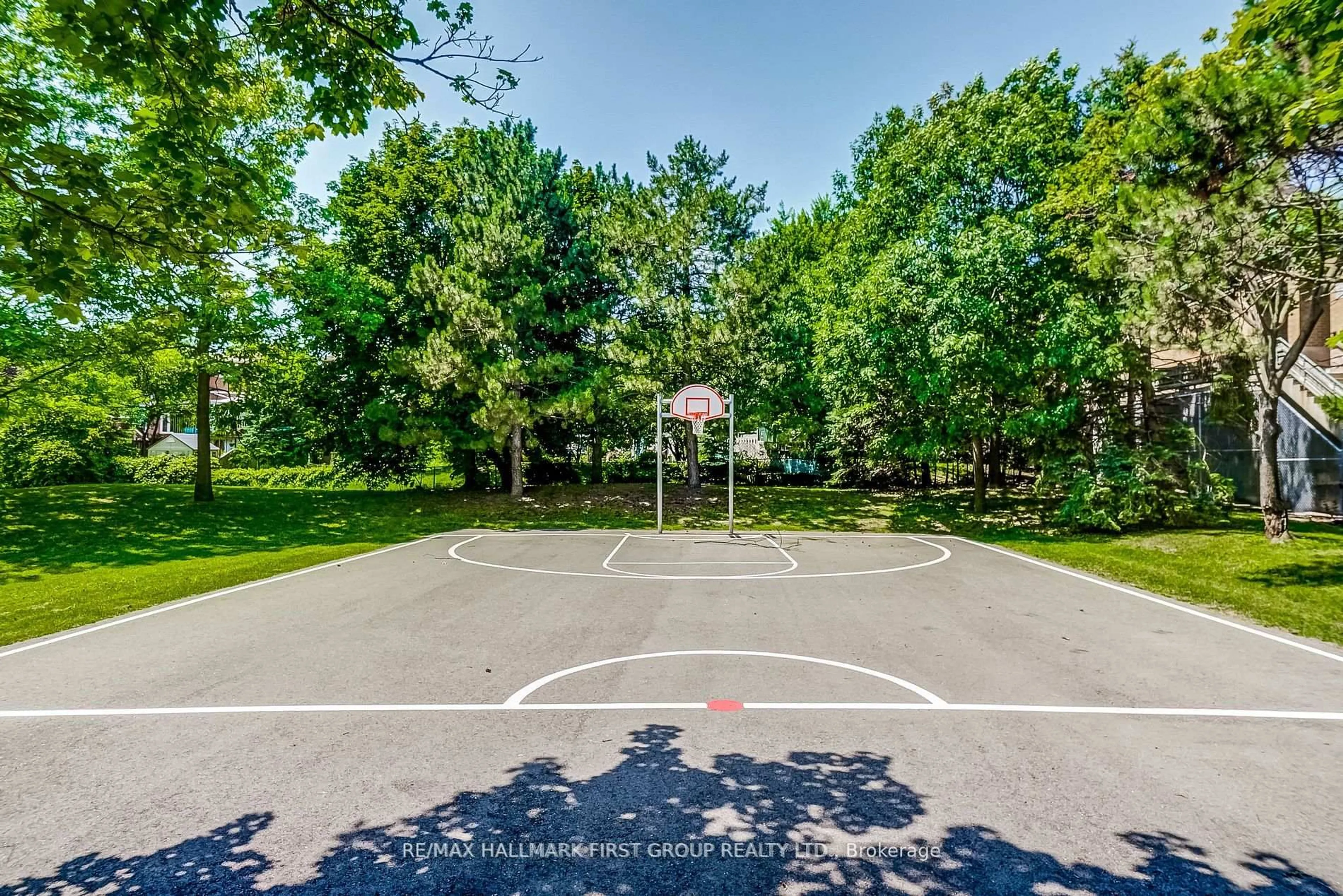 A pic from outside/outdoor area/front of a property/back of a property/a pic from drone, street for 711 Rossland Rd #501, Whitby Ontario L1N 8Z1