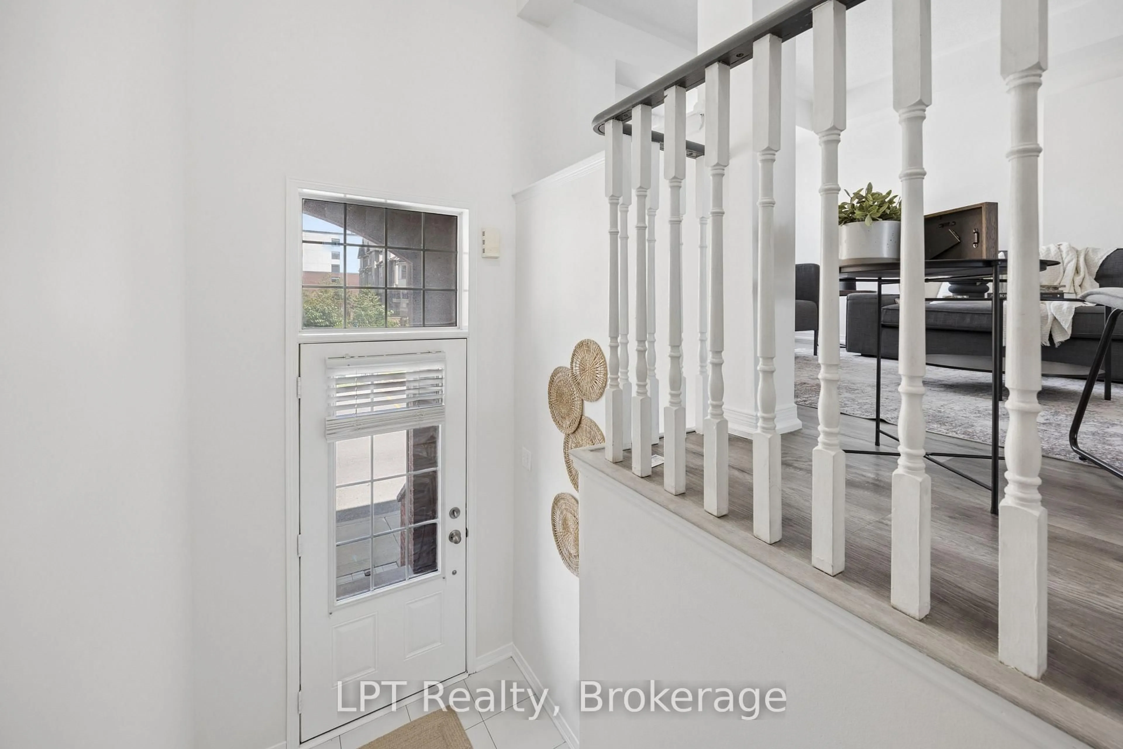 Indoor entryway for 2488 Bromus Path, Oshawa Ontario L1L 0K7