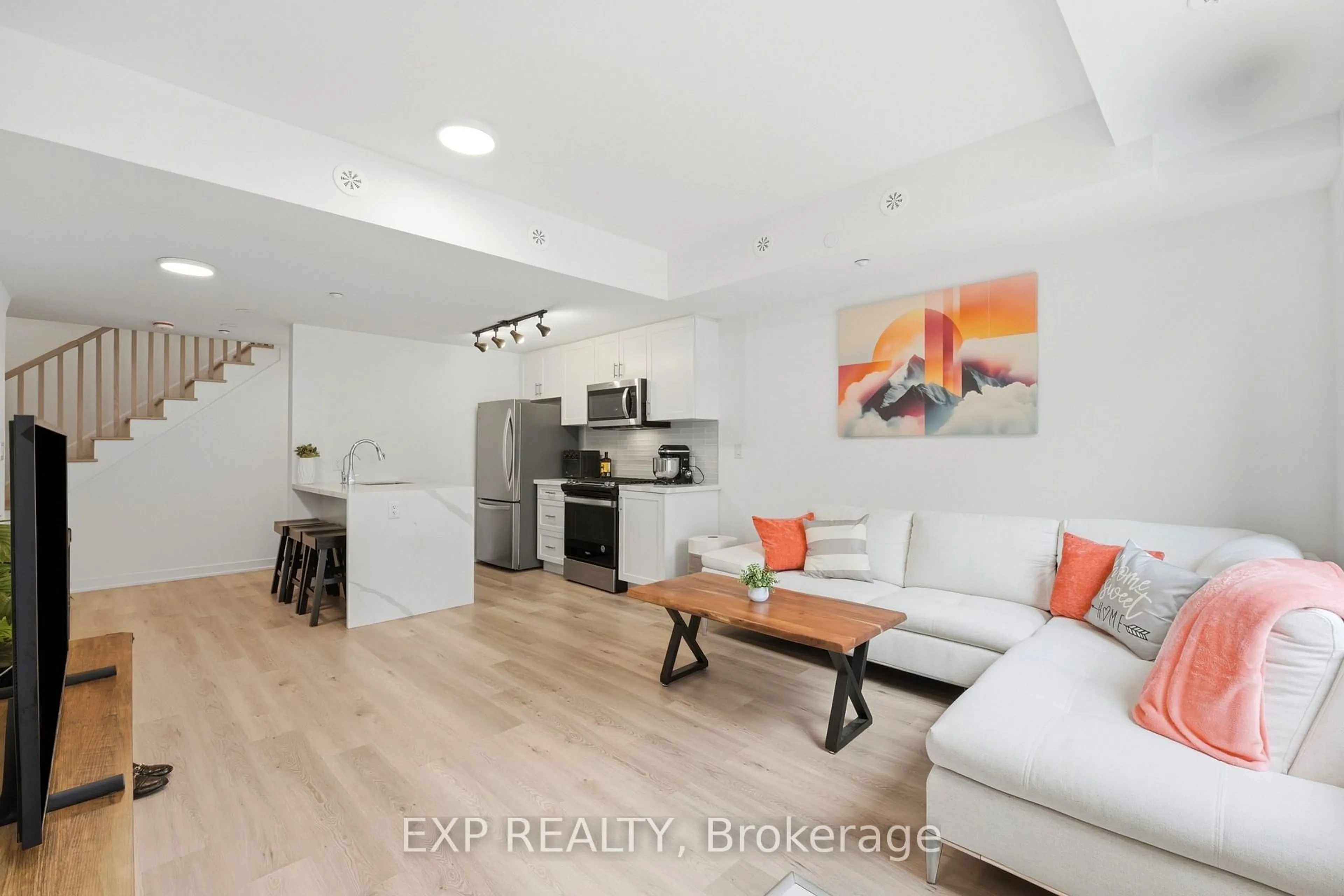 Living room with furniture, unknown for 1475 O'Connor Dr #14, Toronto Ontario M4B 2V5