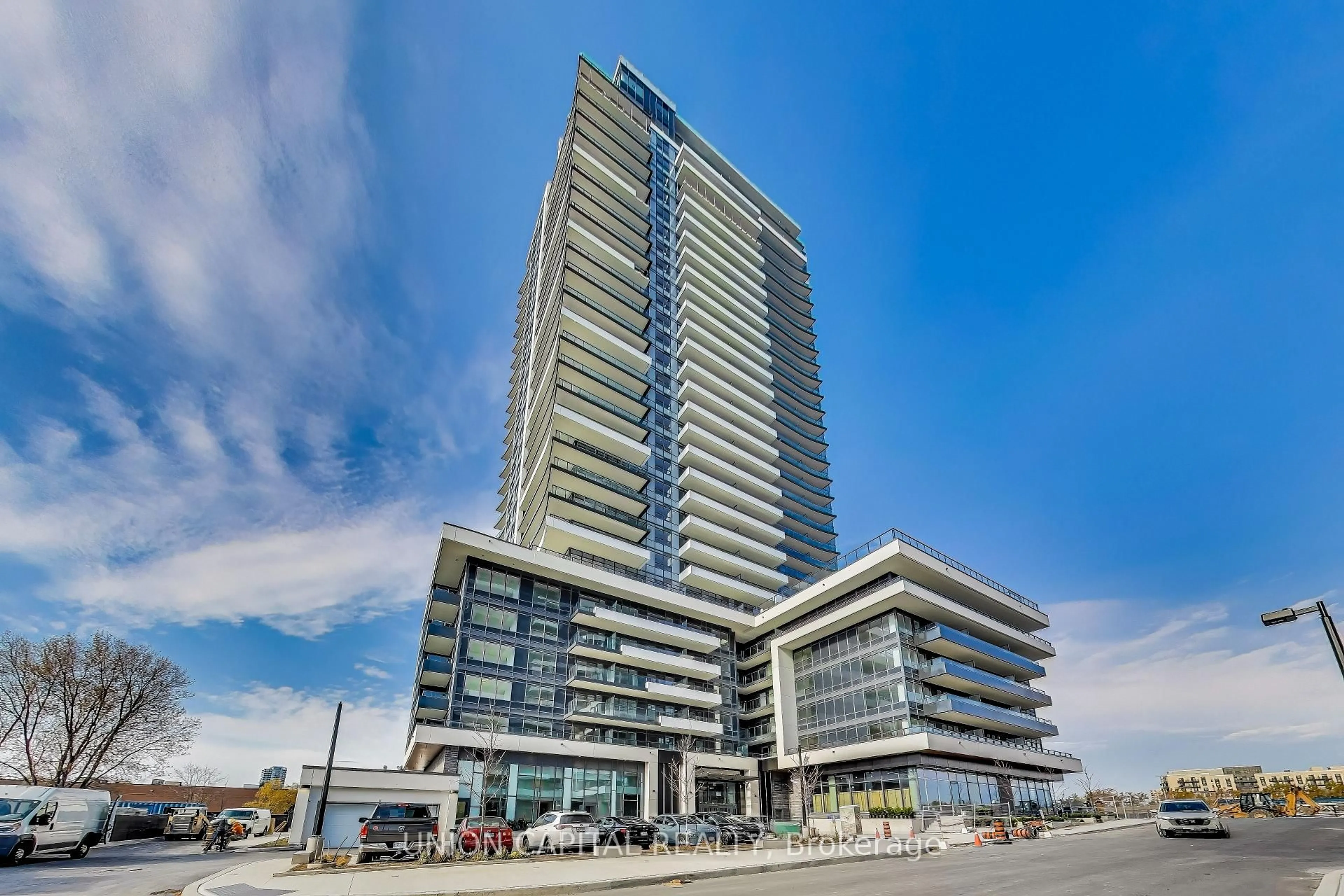 Indoor foyer for 1435 Celebration Dr #415, Pickering Ontario L1W 0C4