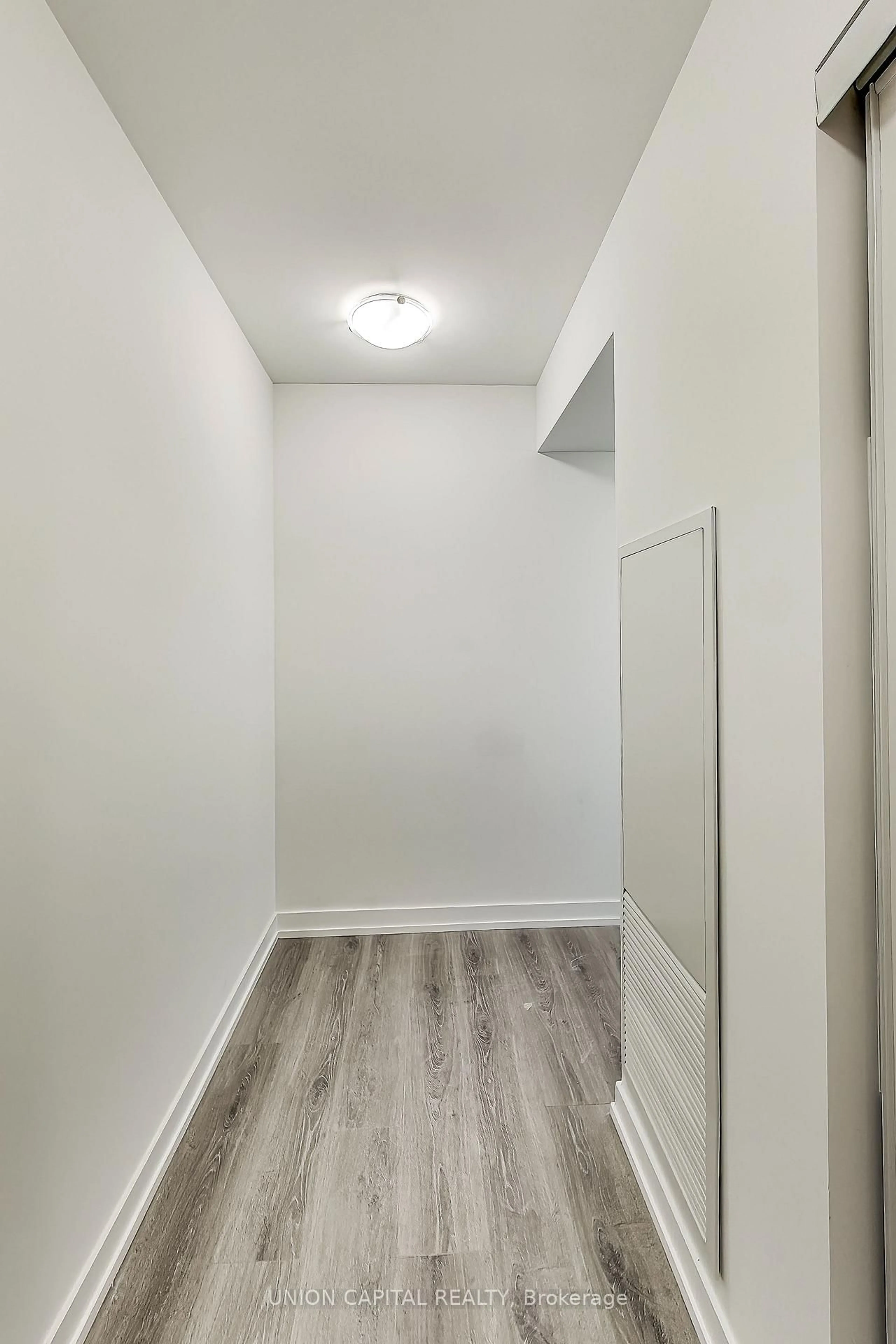 A pic of a room for 1435 Celebration Dr #415, Pickering Ontario L1W 0C4