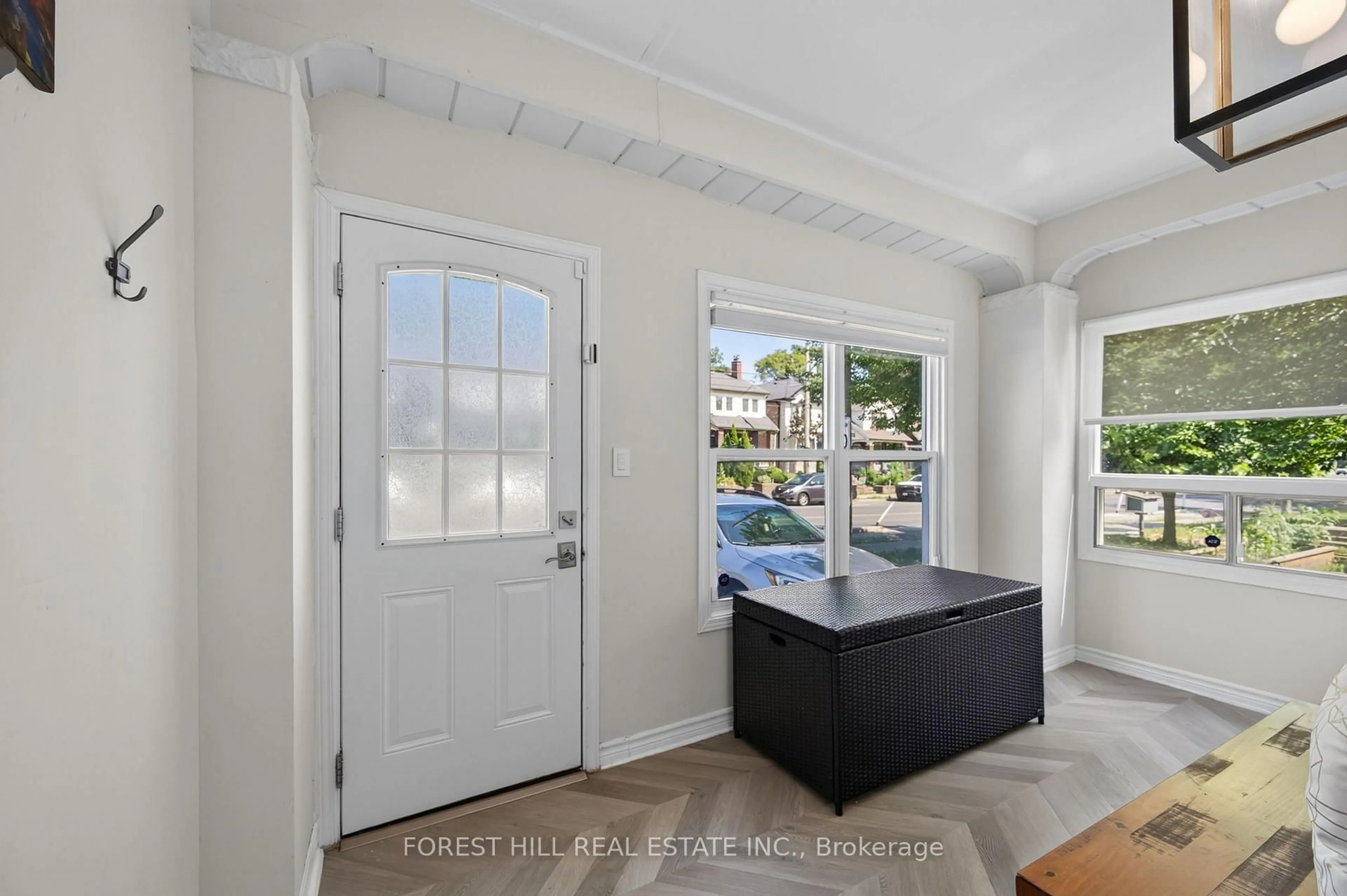 Indoor entryway for 1040 Woodbine Ave, Toronto Ontario M4C 4C4