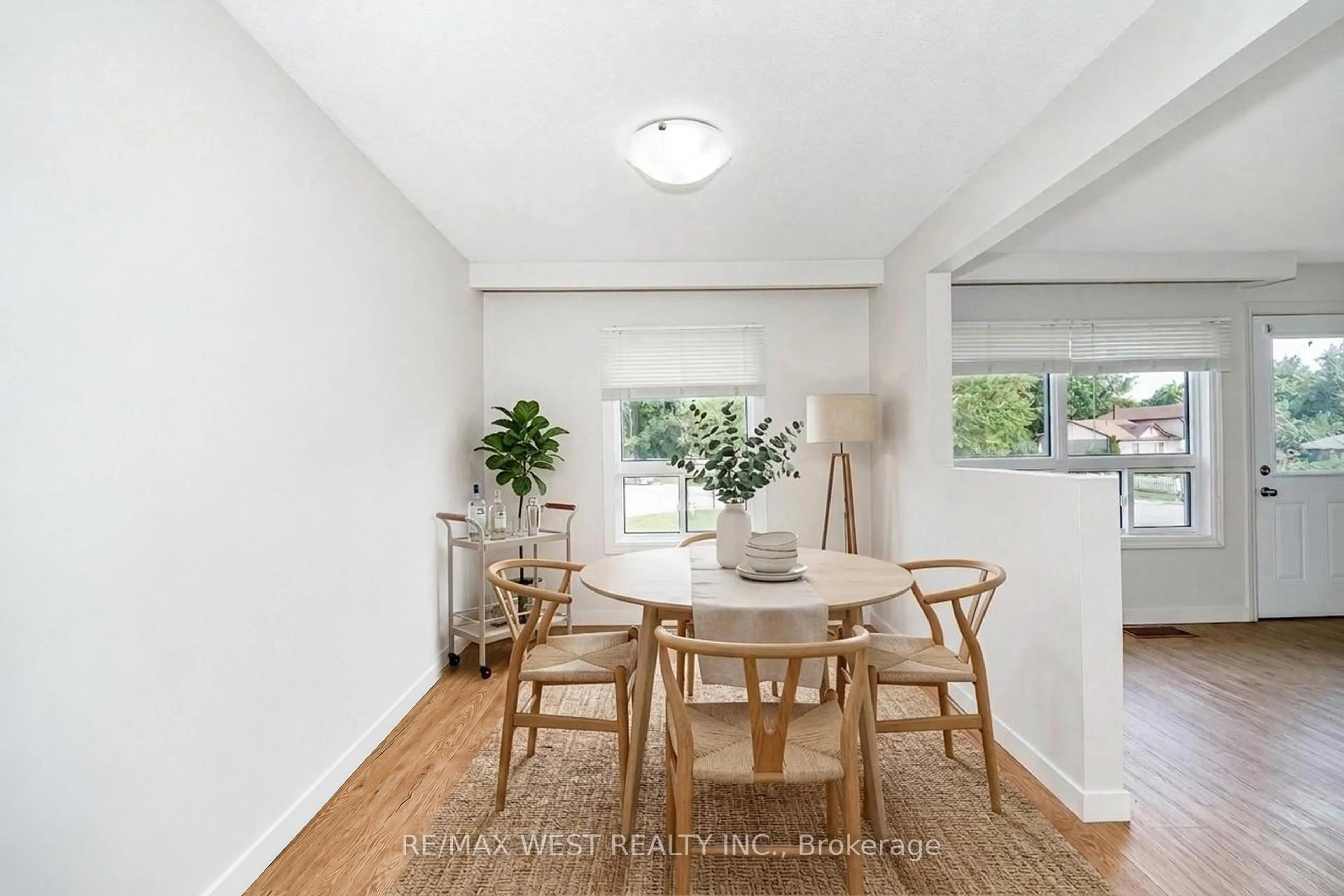 Dining room, unknown for 489 Dean Ave, Oshawa Ontario L1H 3E6