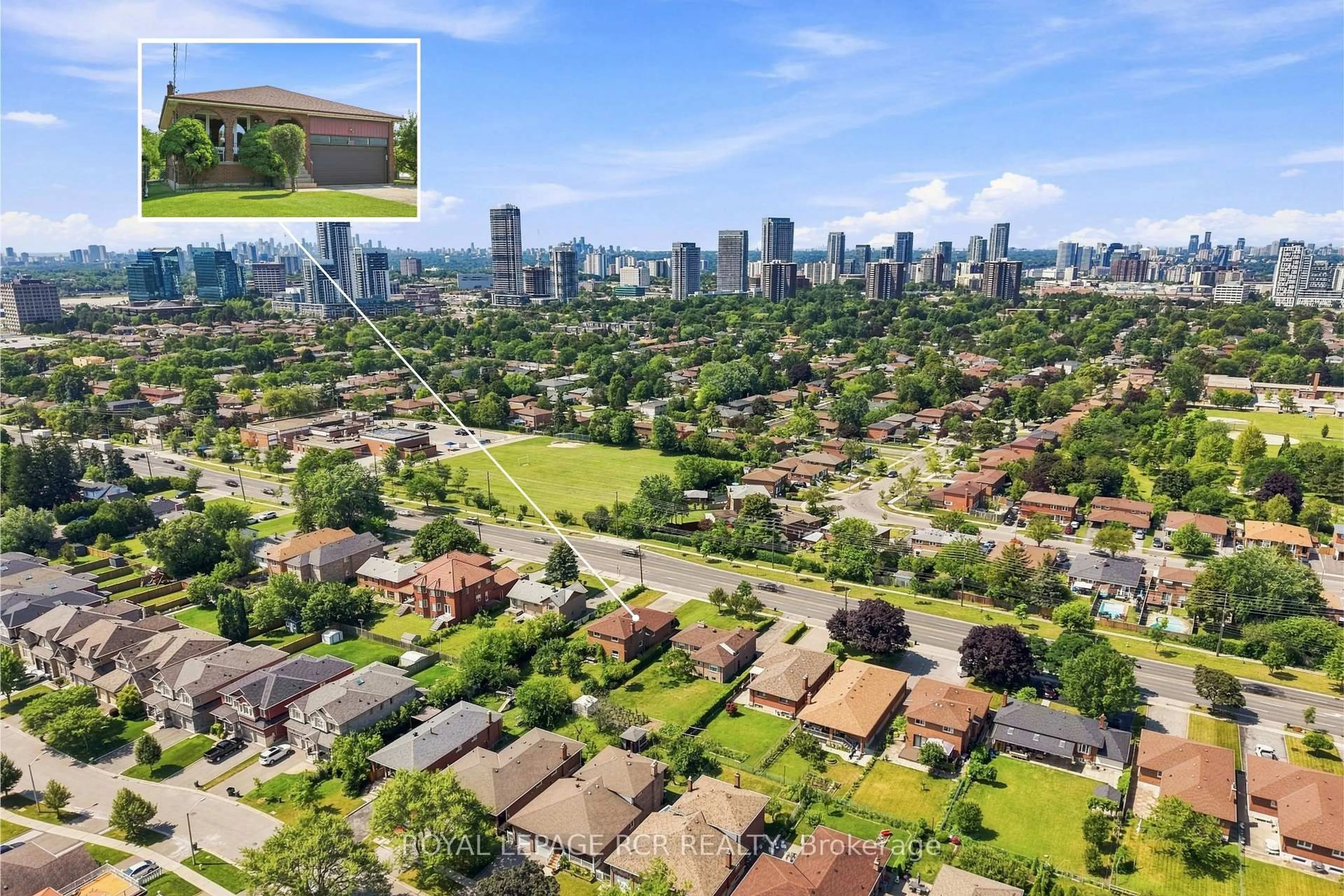 A pic from outside/outdoor area/front of a property/back of a property/a pic from drone, city buildings view from balcony for 2795 Victoria Park Ave, Toronto Ontario M1W 1A1