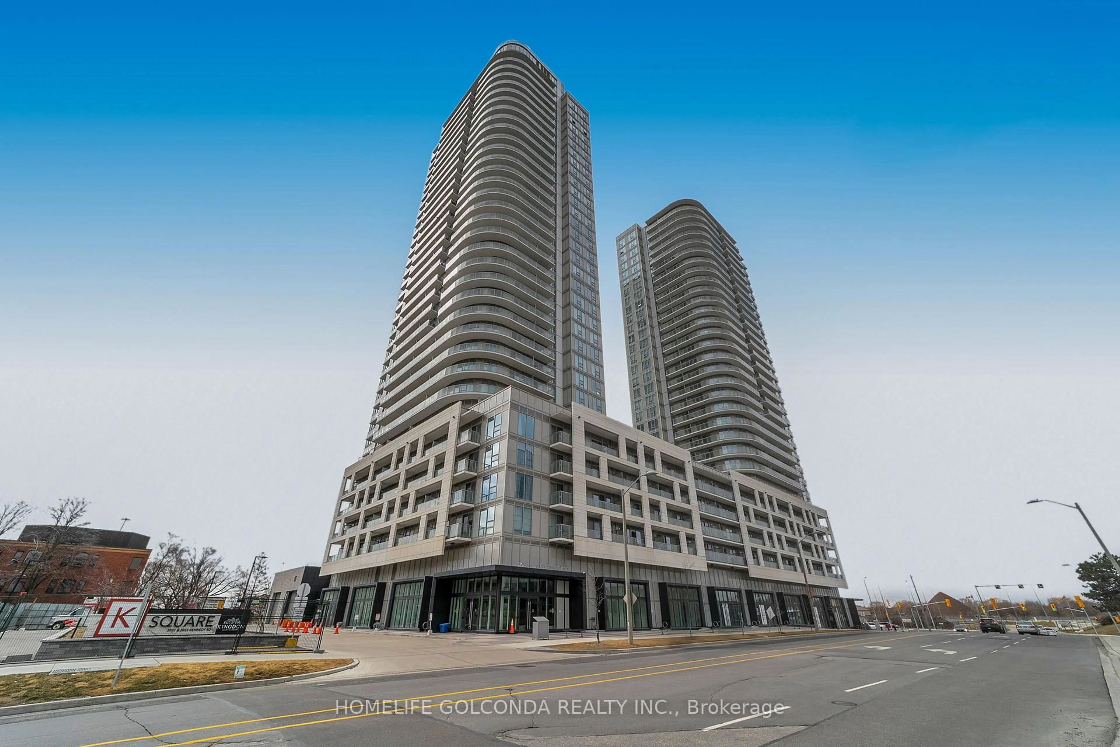Indoor foyer for 2033 Kennedy Rd #3110, Toronto Ontario M1T 0B9