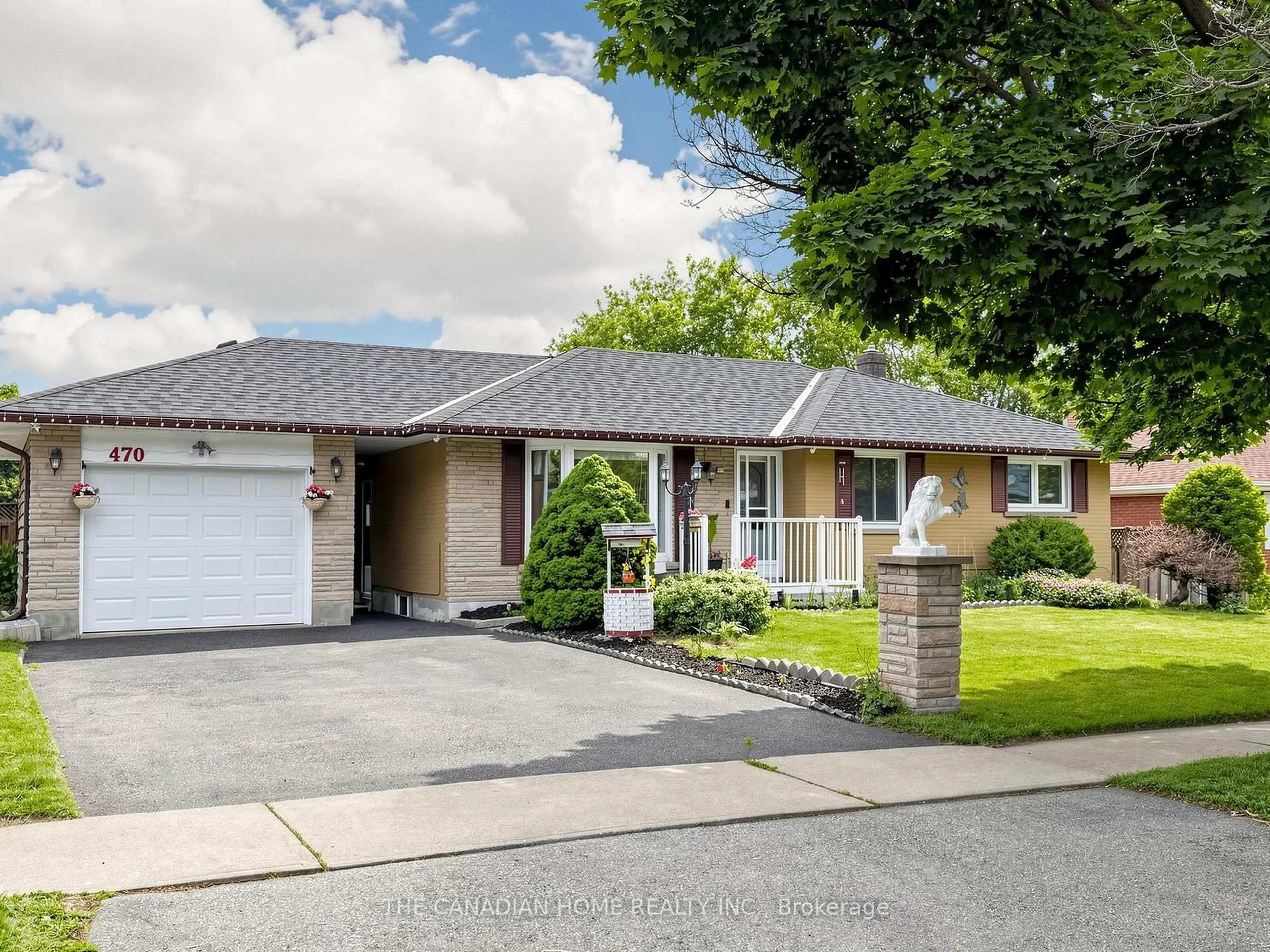 Home with brick exterior material, street for 470 Cromwell Ave, Oshawa Ontario L1J 4V2