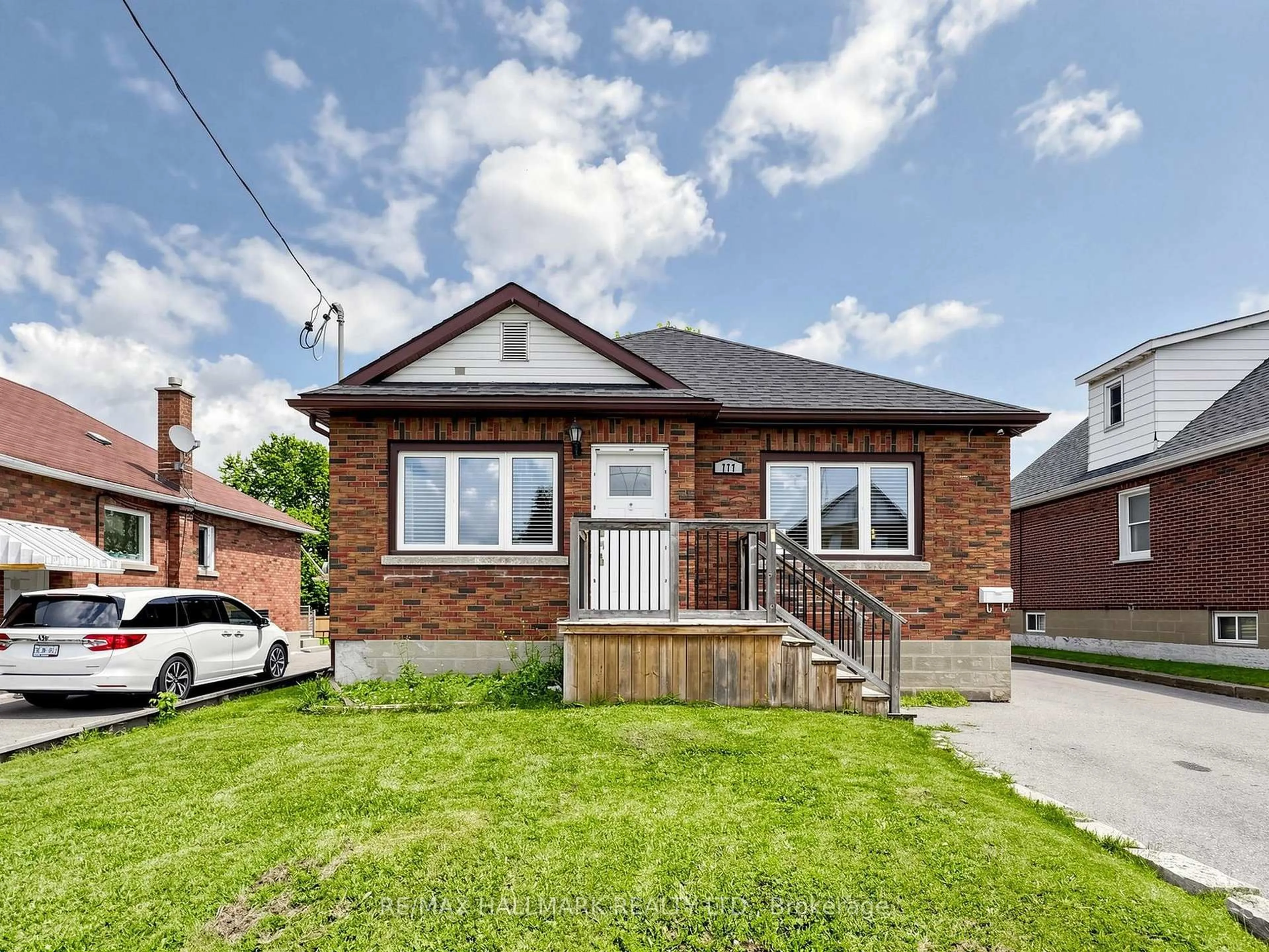 Home with brick exterior material, street for 777 Ritson Rd, Oshawa Ontario L1H 5L2