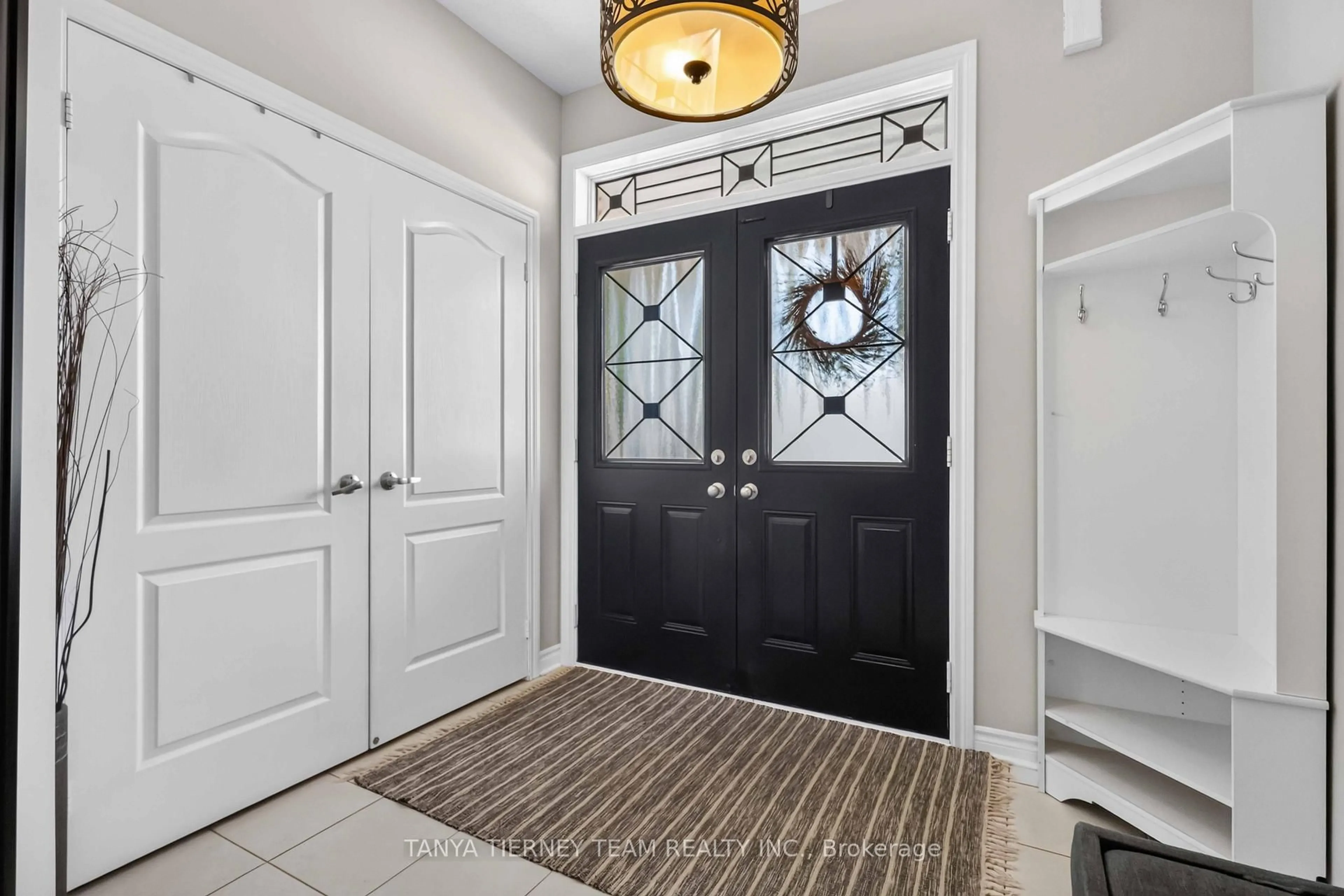 Indoor entryway for 53 Chiswick Ave, Whitby Ontario L1M 0E1