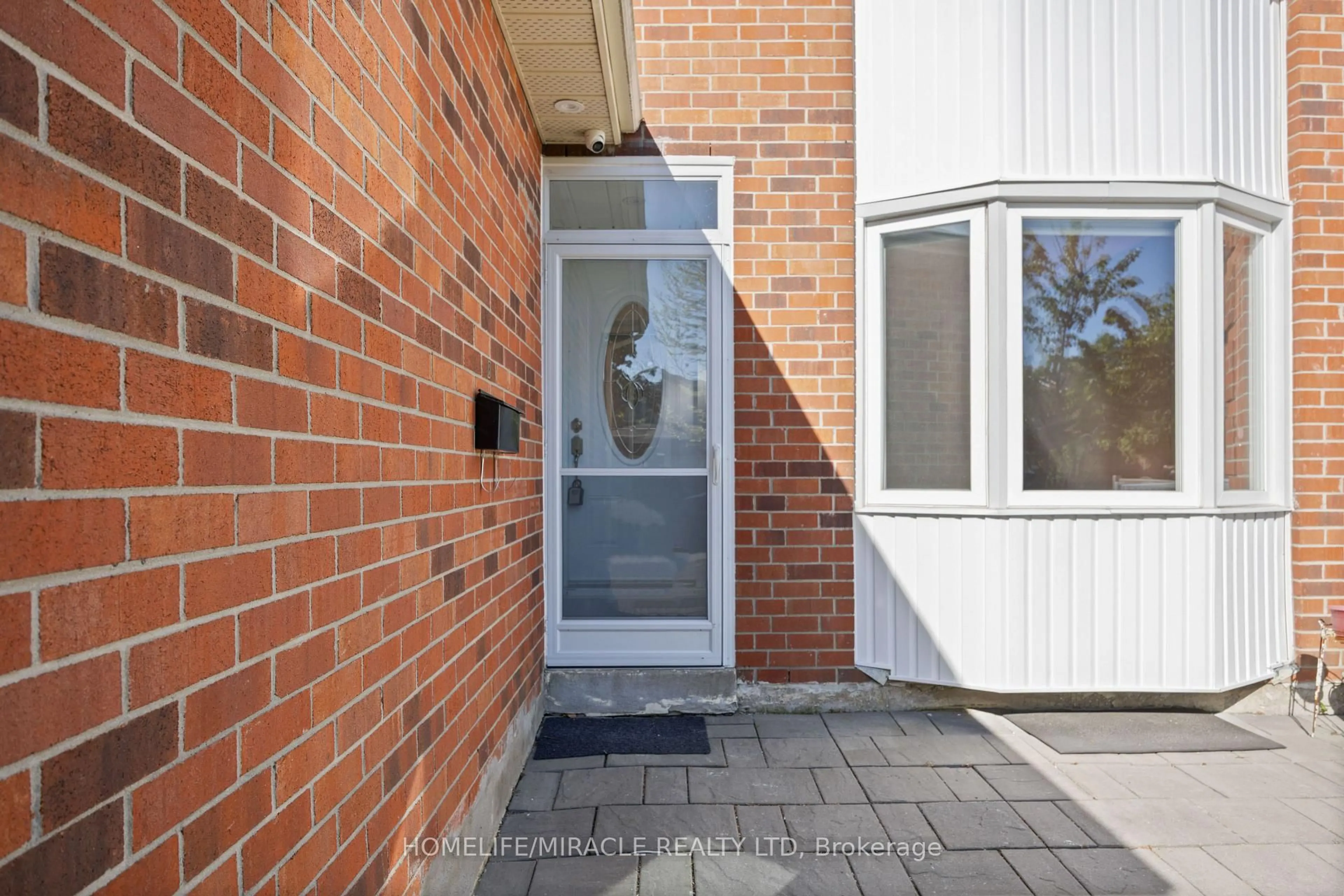 Unknown for 8 Lansbury Dr, Toronto Ontario M1V 3H6